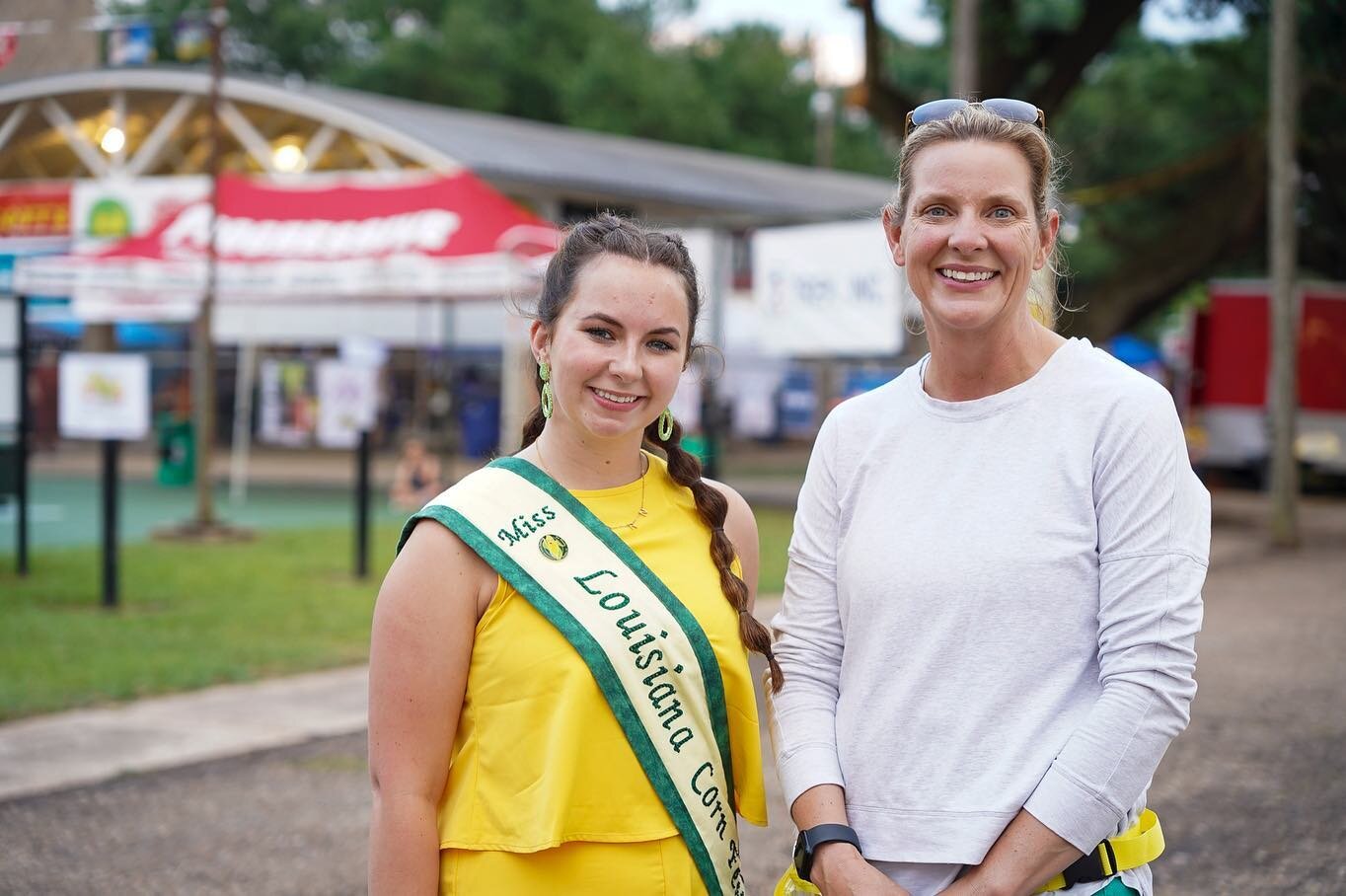 Come out and meet our Queens and Niblets! Miss Louisiana Corn Festival, Heidi Gauthier and her court will be on the festival grounds all weekend. Say hi and take a selfie with our royalty 👸🏽 🌽