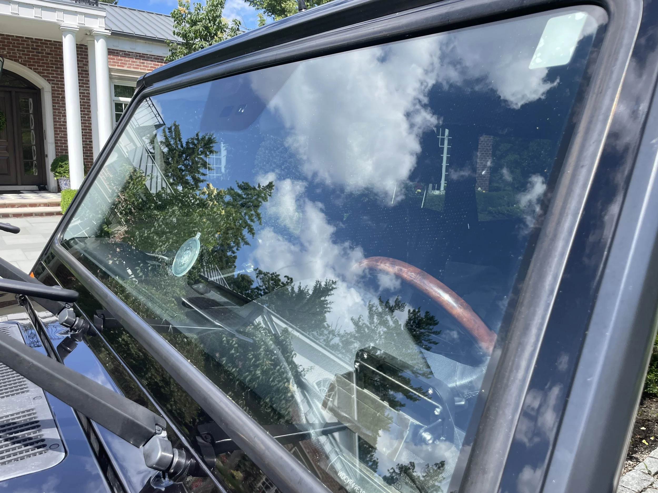 137 Windsheild.JPG