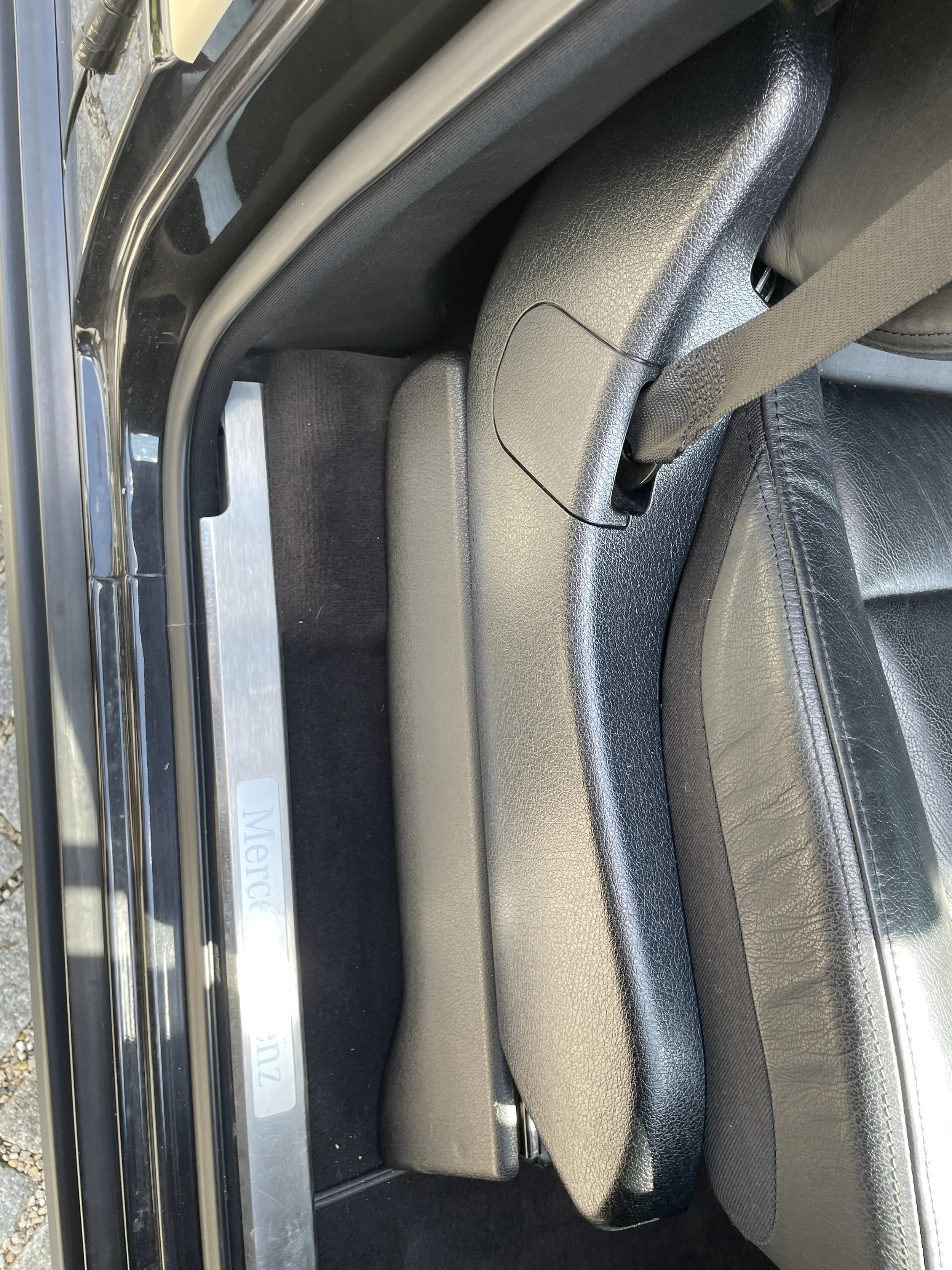227 PS Front Seat Plastic edge.JPG