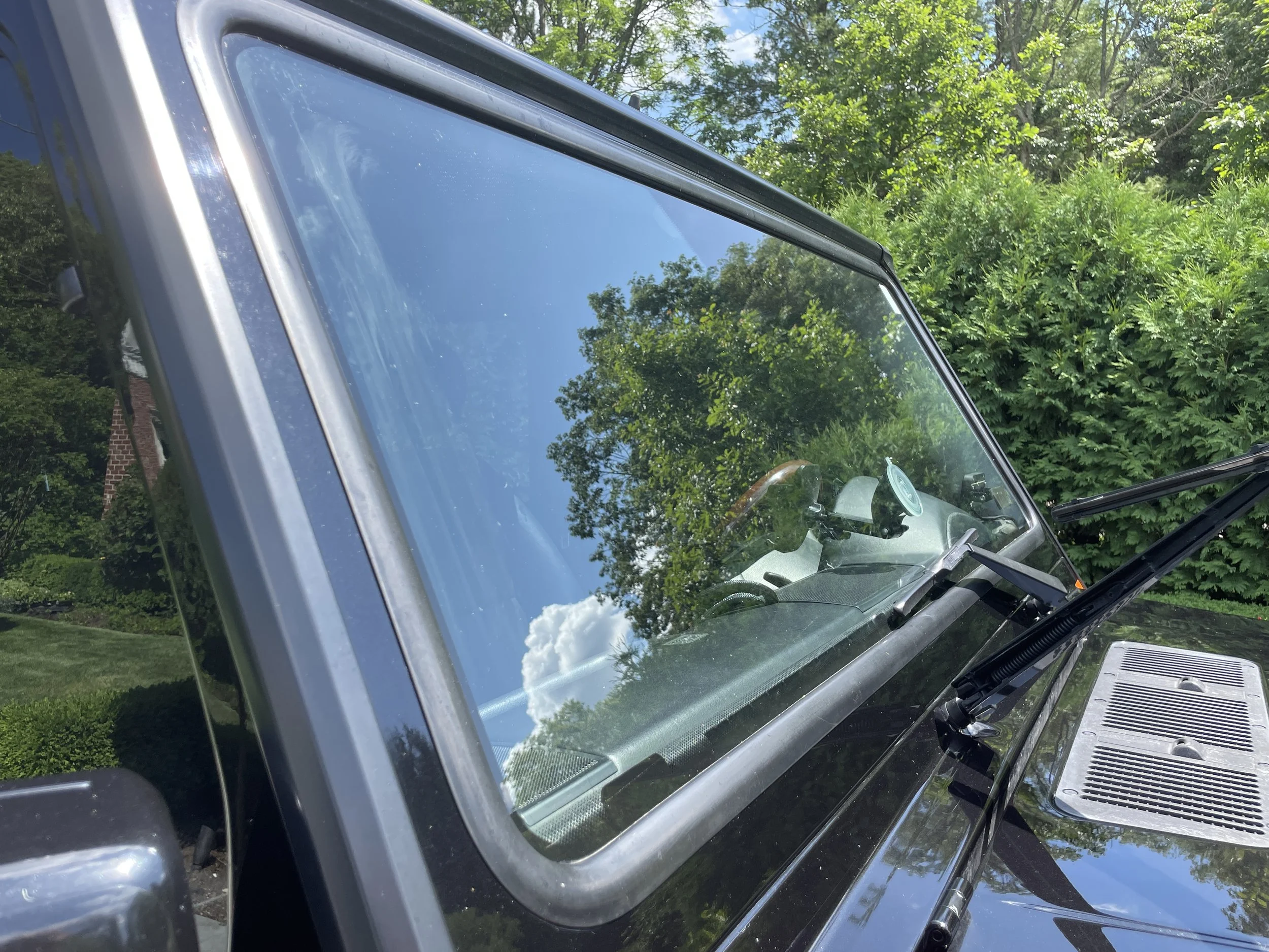 136 Windsheild.JPG