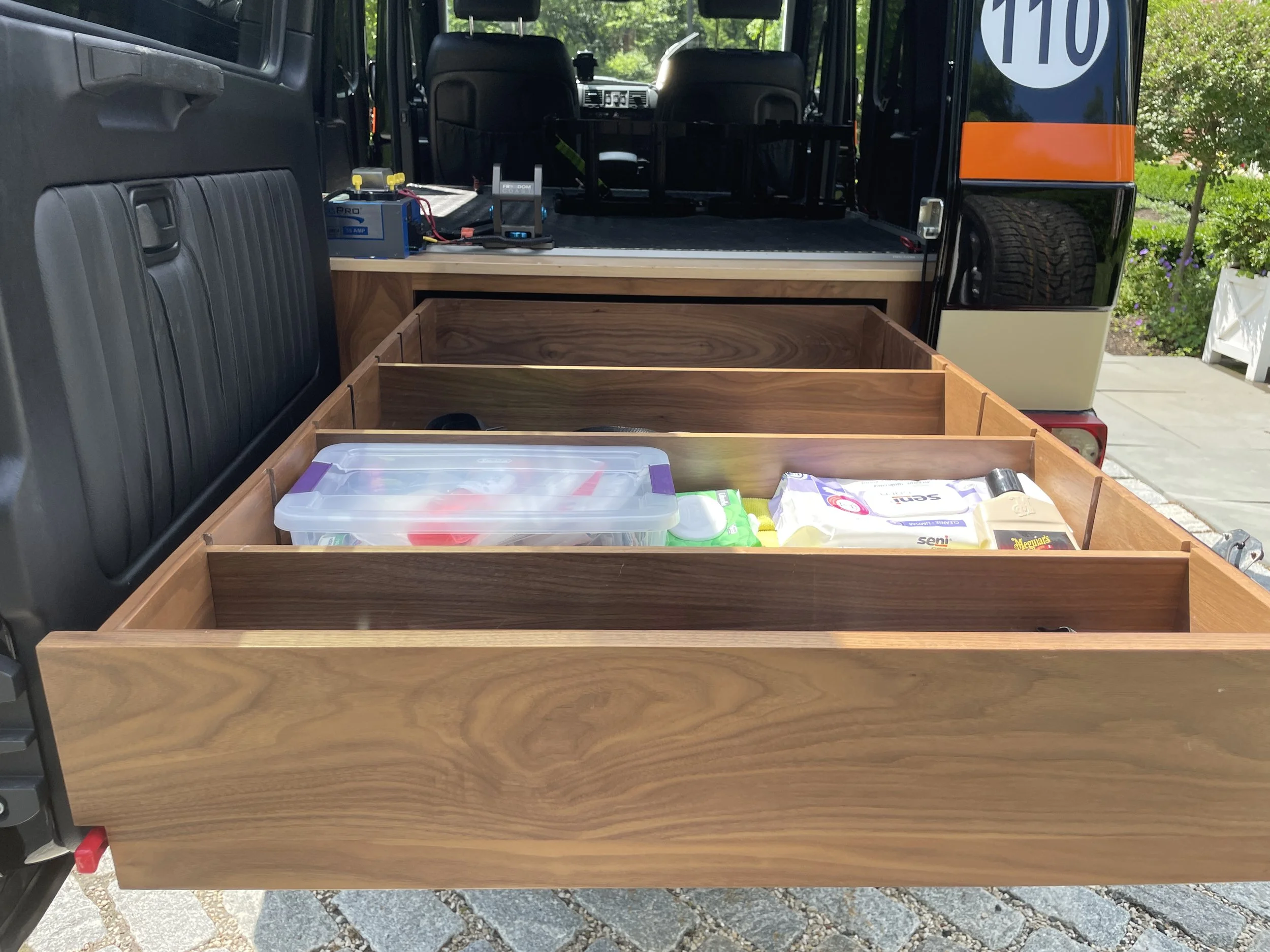 195 Rear Drawer Open.JPG