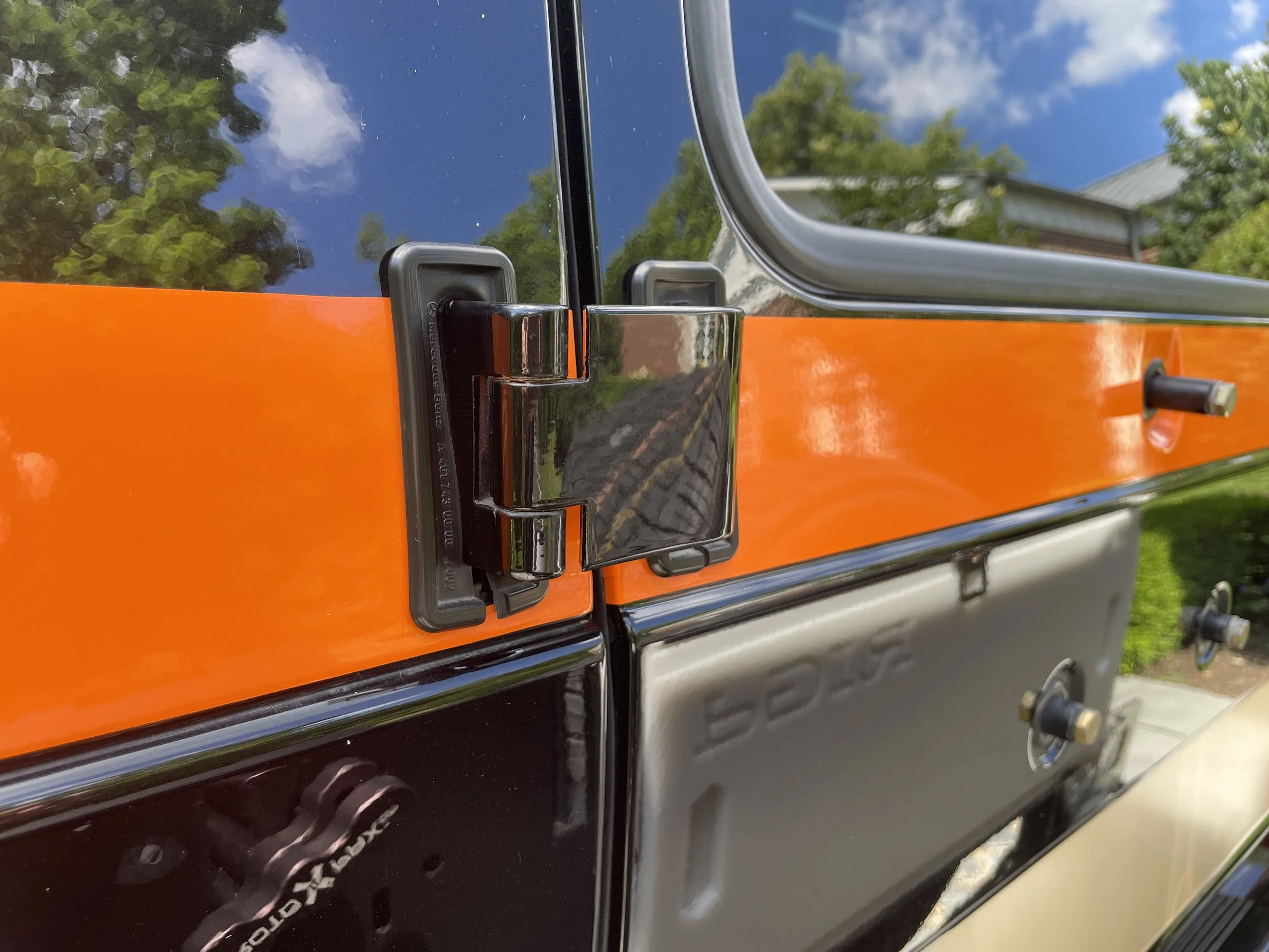 119 Rear Hinge.JPG
