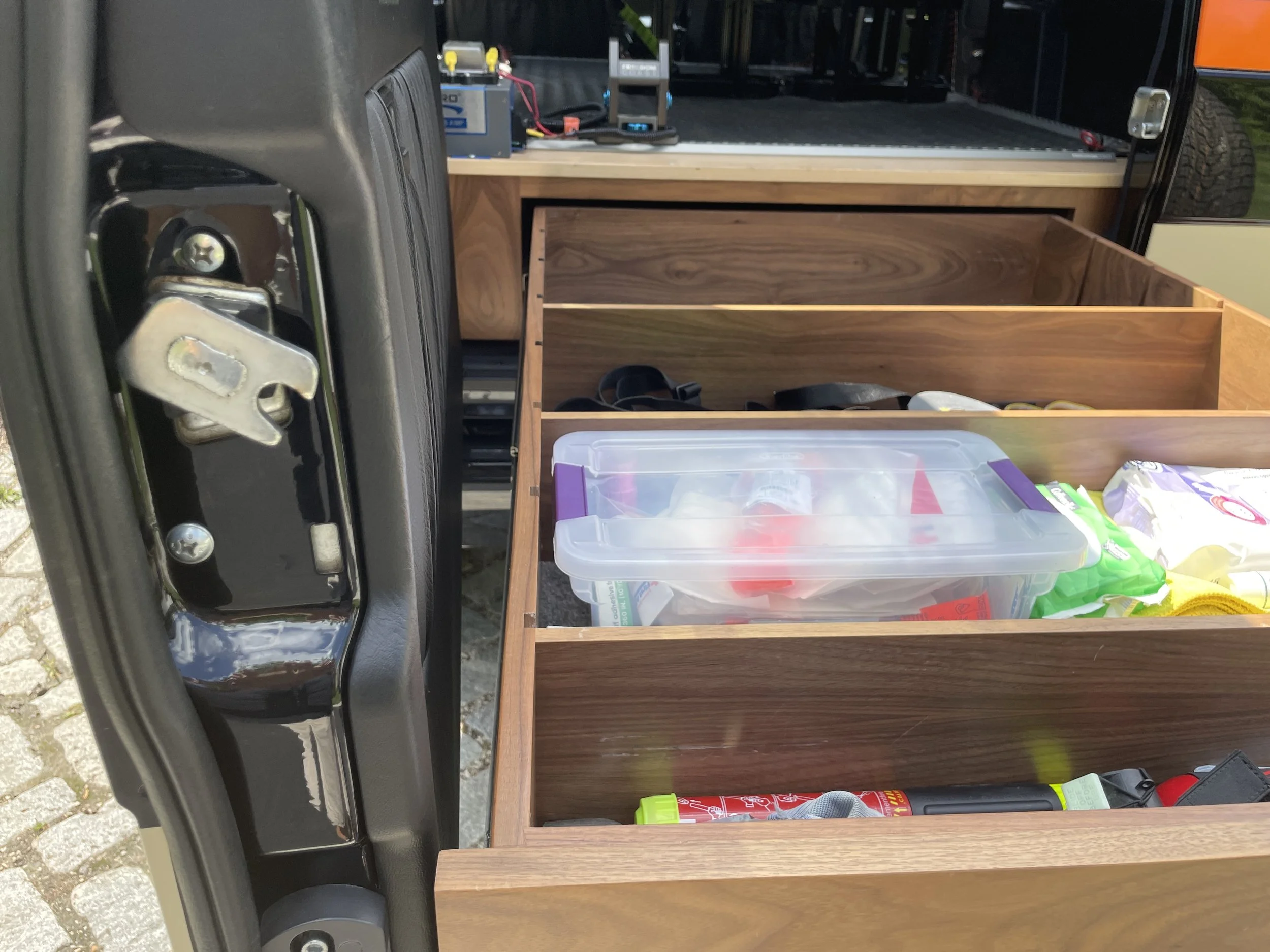 198 Rear Drawer Open.JPG