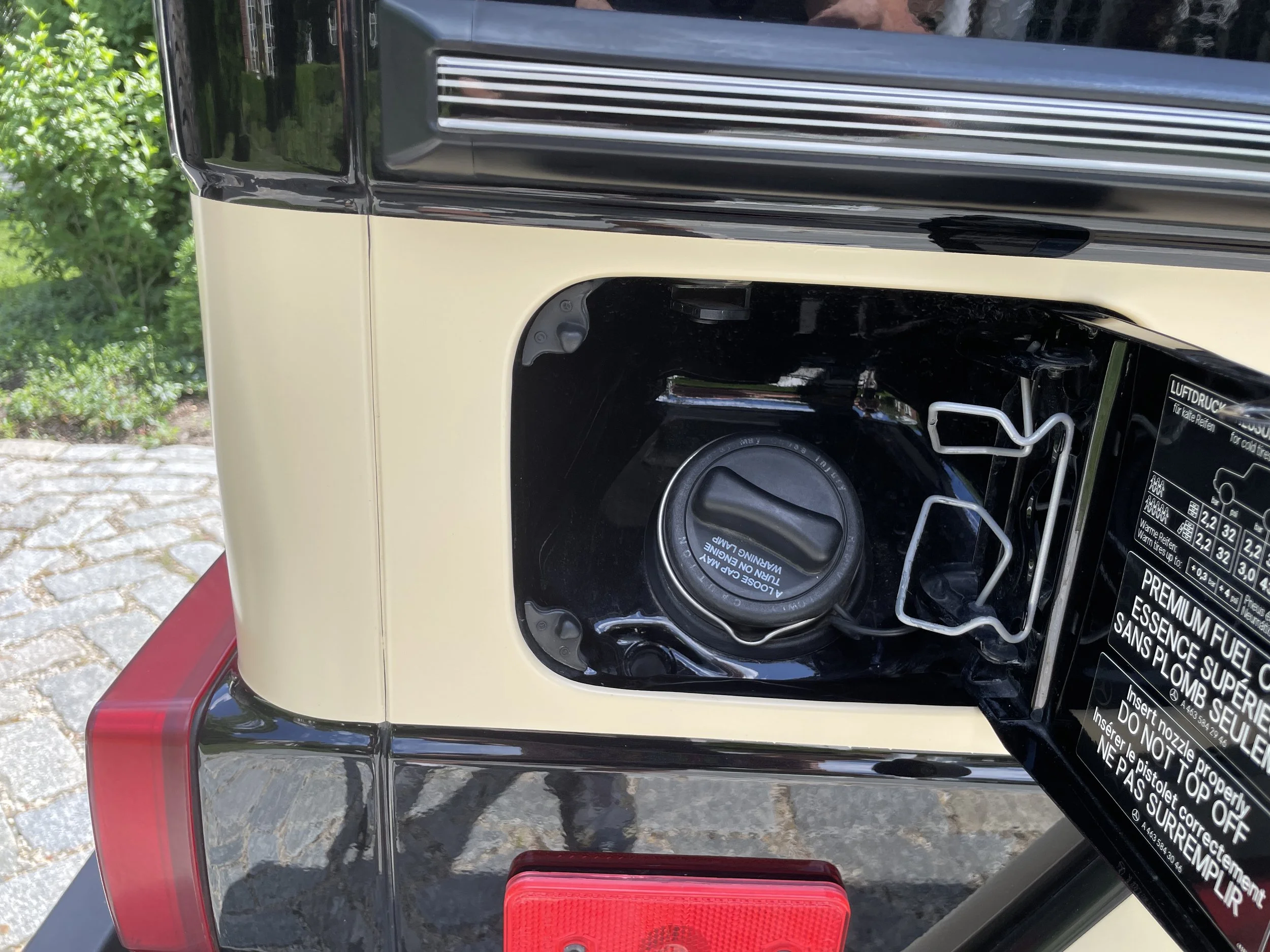 129 Gas Door.JPG