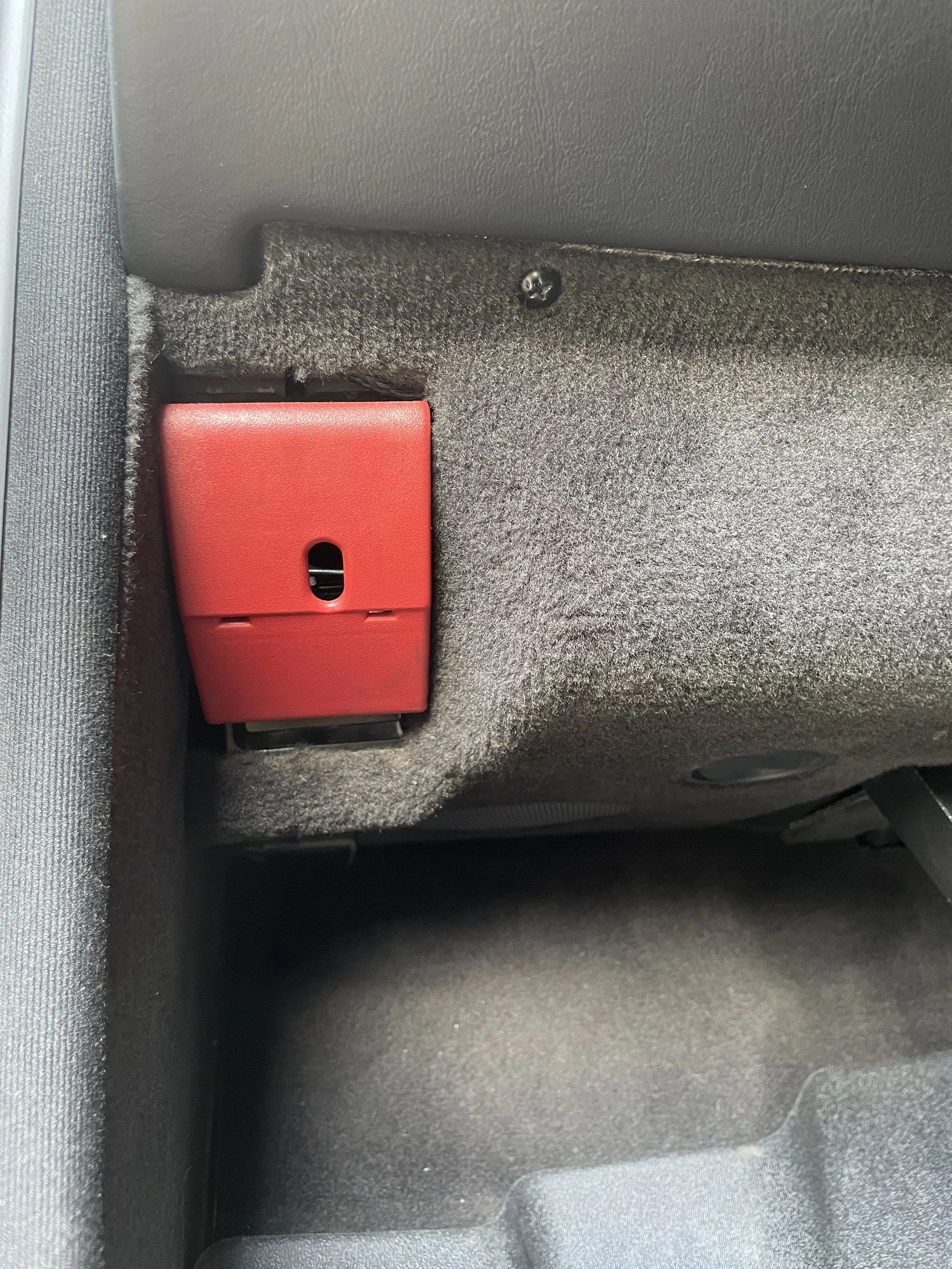 500 DS Under Dash.JPG
