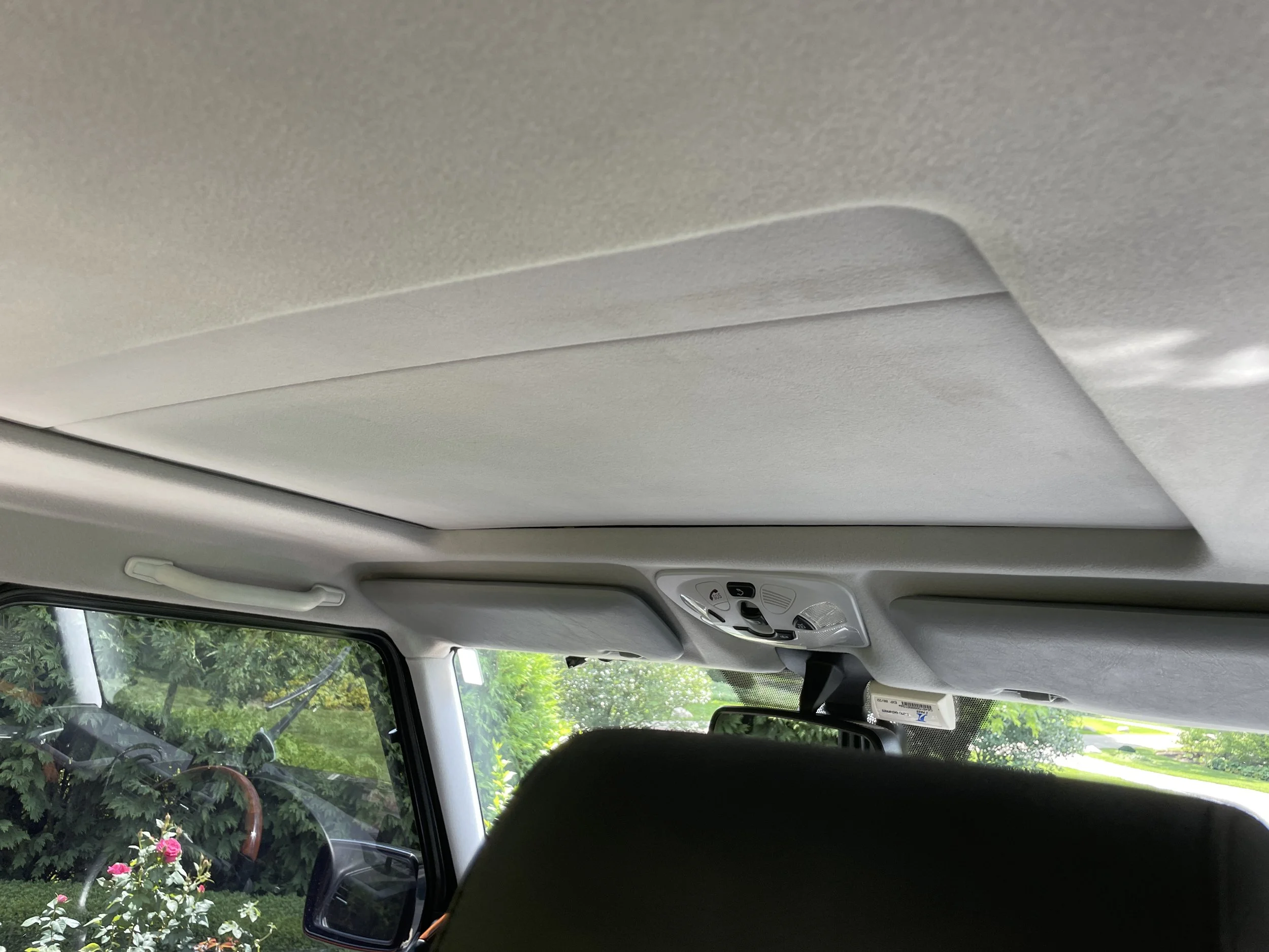190 Sunroof Ceilng.JPG