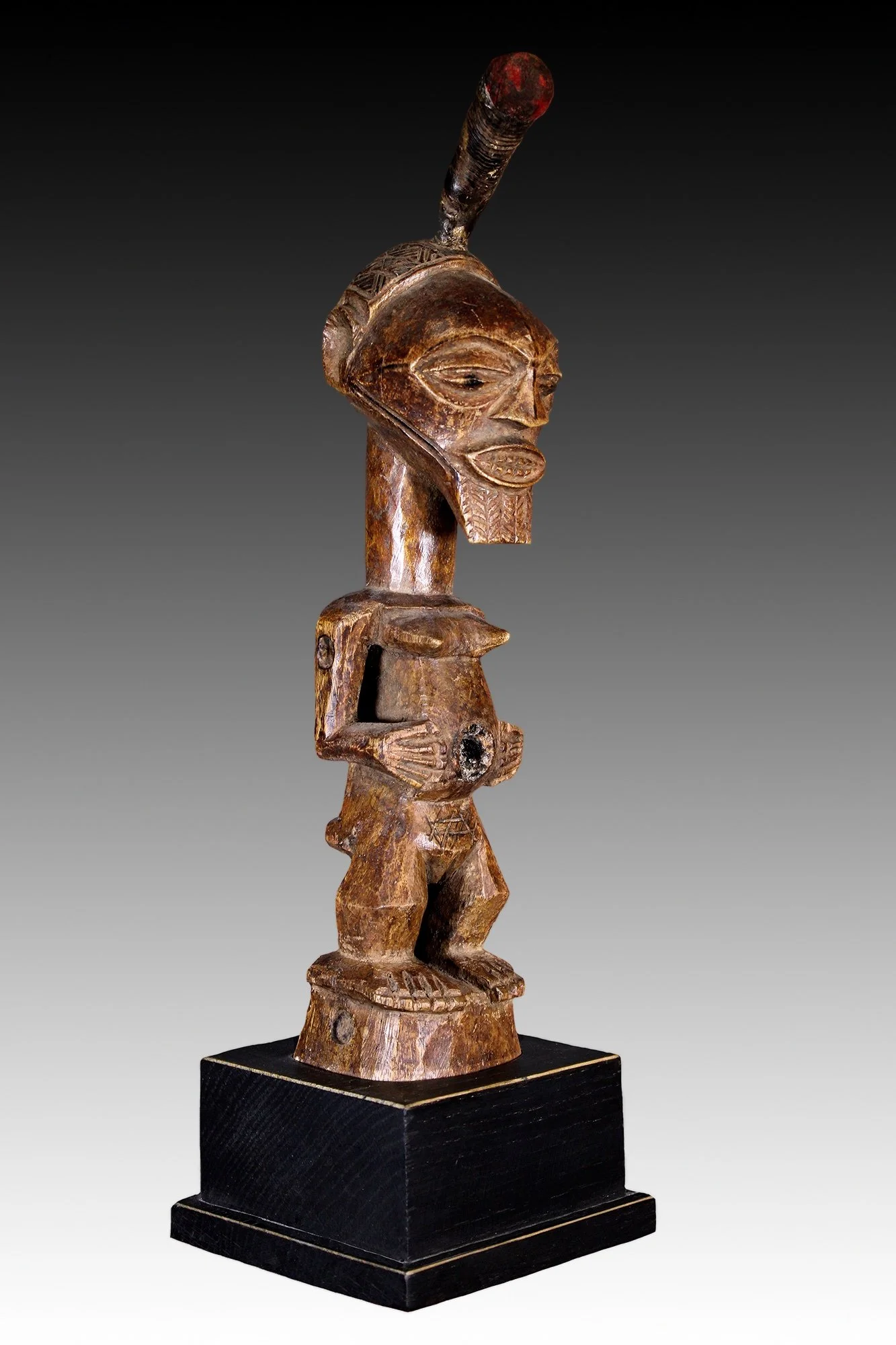 Songye figures called Nkisi were used by individuals and families for healing and to counteract evil .  www.gallerytribalart.com