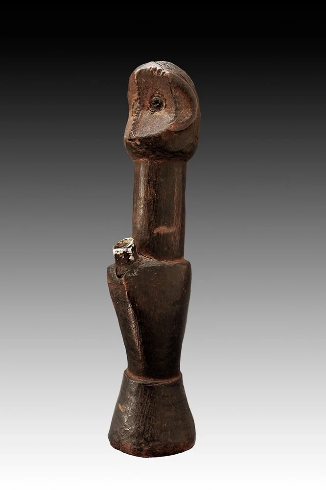Ngbaka pipe figure with incised lines of scarification.  www.gallerytribalart.com
