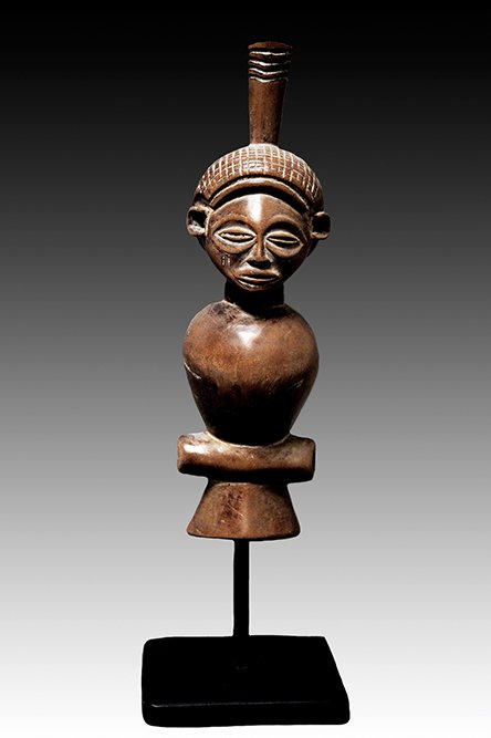 Chokwe whistle with horizontal mouthpiece.  www.gallerytribalart.com
