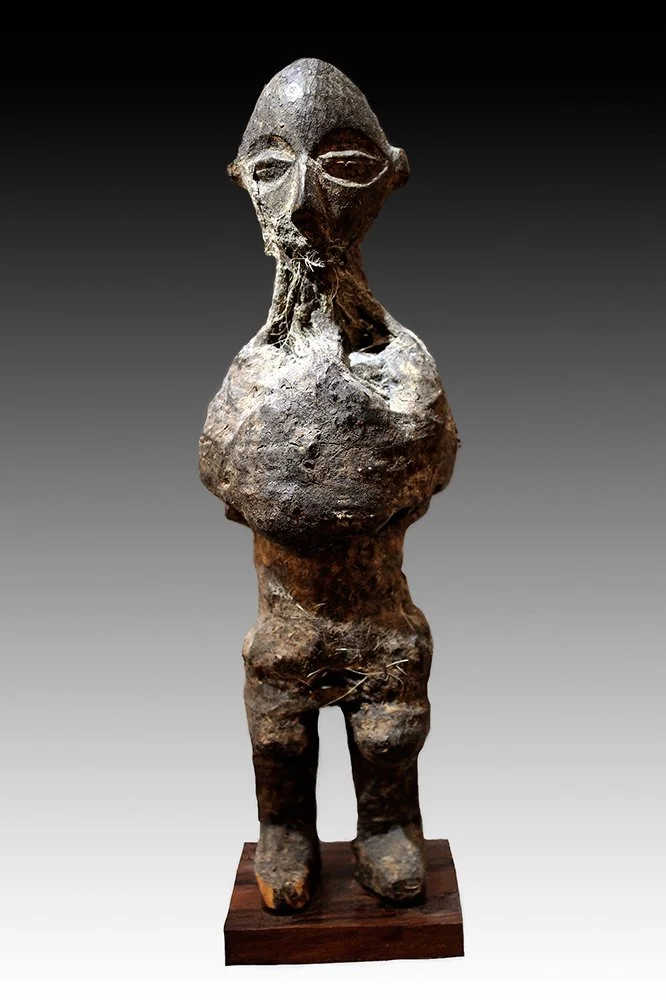 Yaka figures were used by ritual specialist to protect property, in the treatment of illness, to assist in hunting.  www.gallerytribalart.com