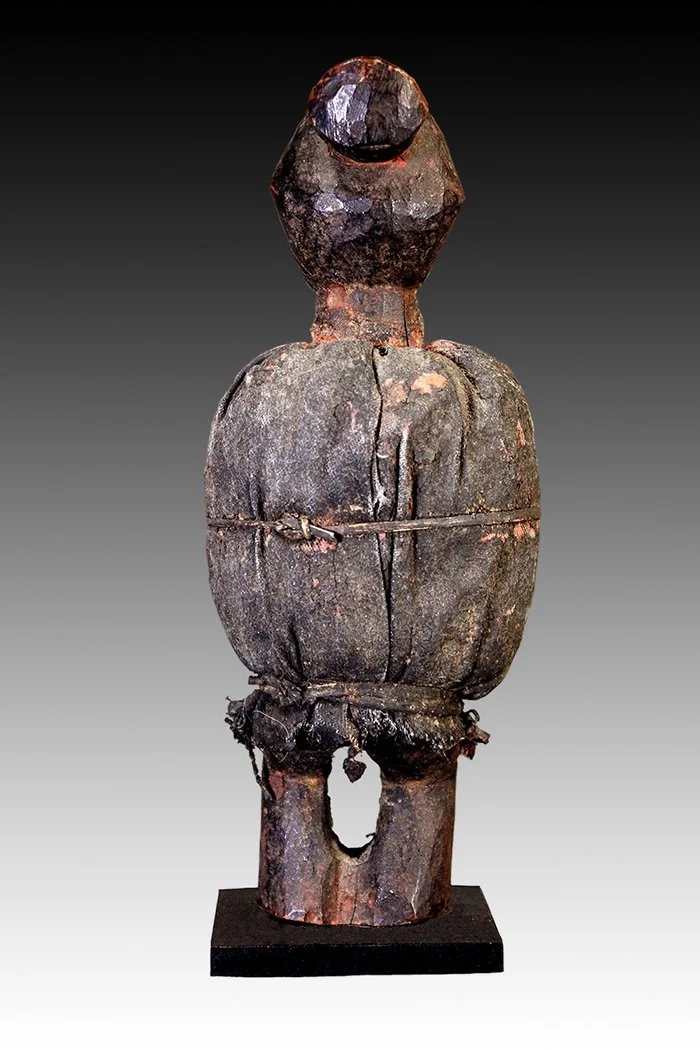 Teke figure used as a magical charm.  www.gallerytribalart.com