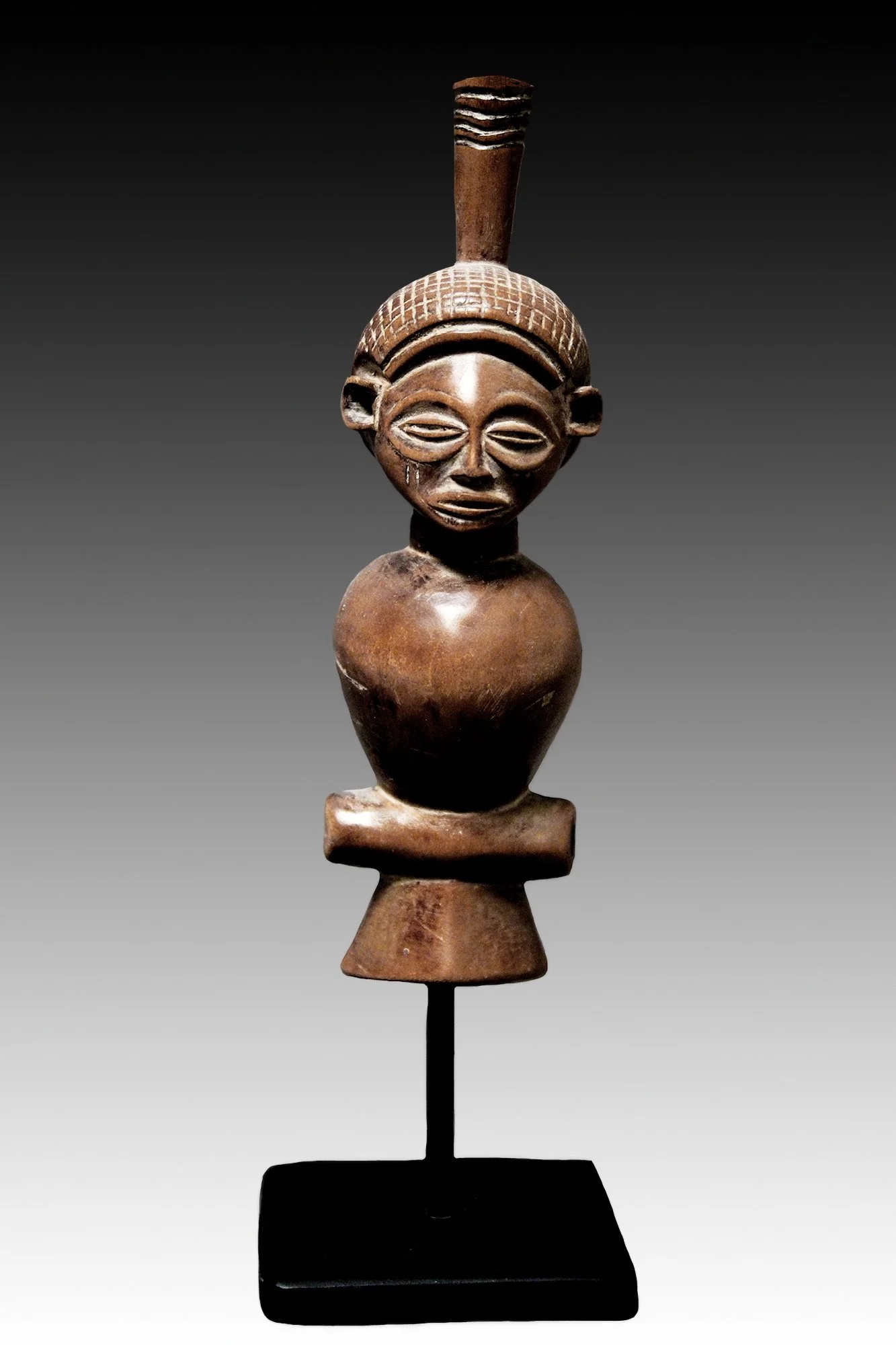 Chokwe whistles were prestige objects belonging to hunters and war chiefs.  www.gallerytribalart.com