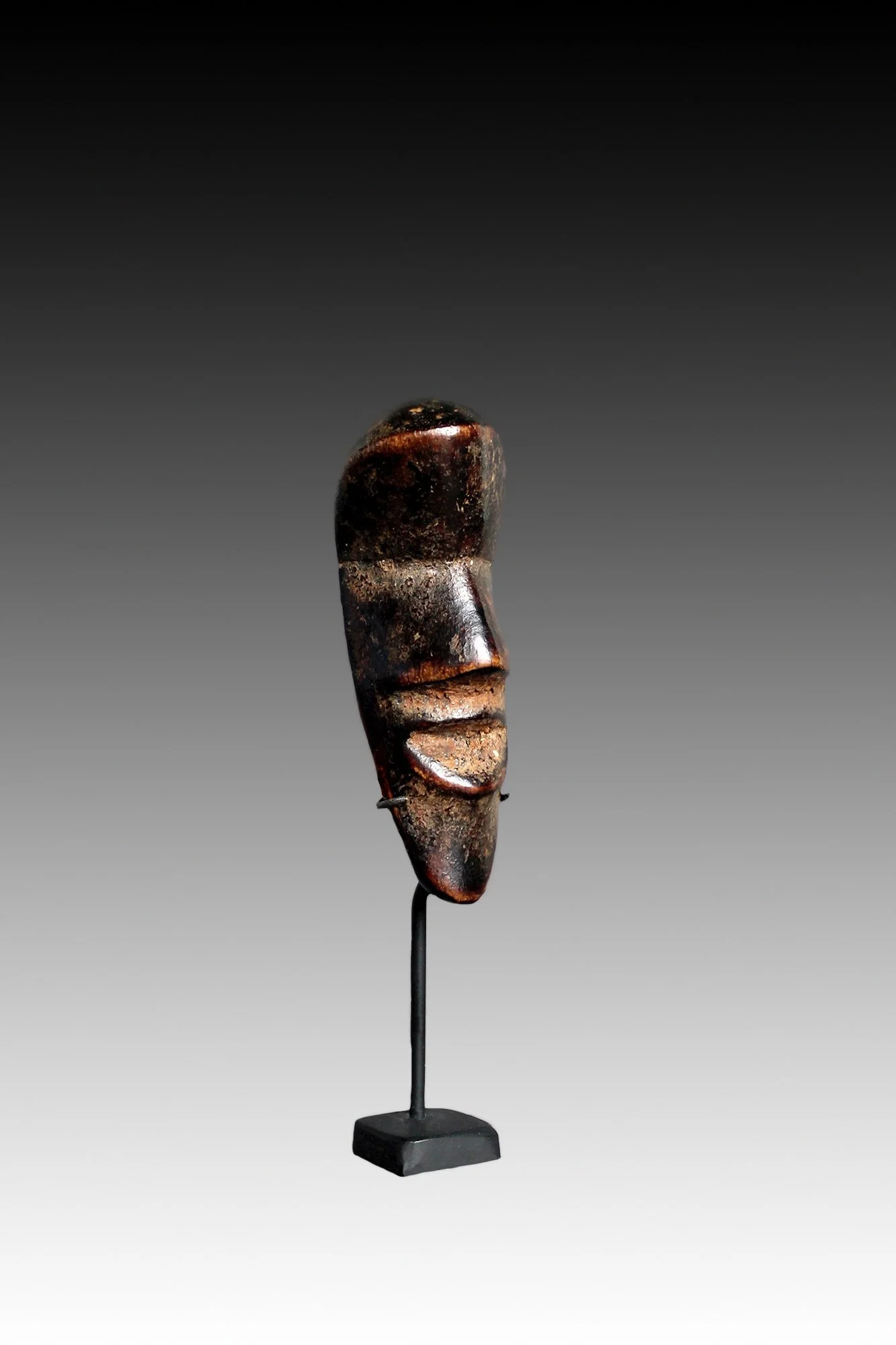 Dan passport, from the Ivory Coast.  www.gallerytribalart.com