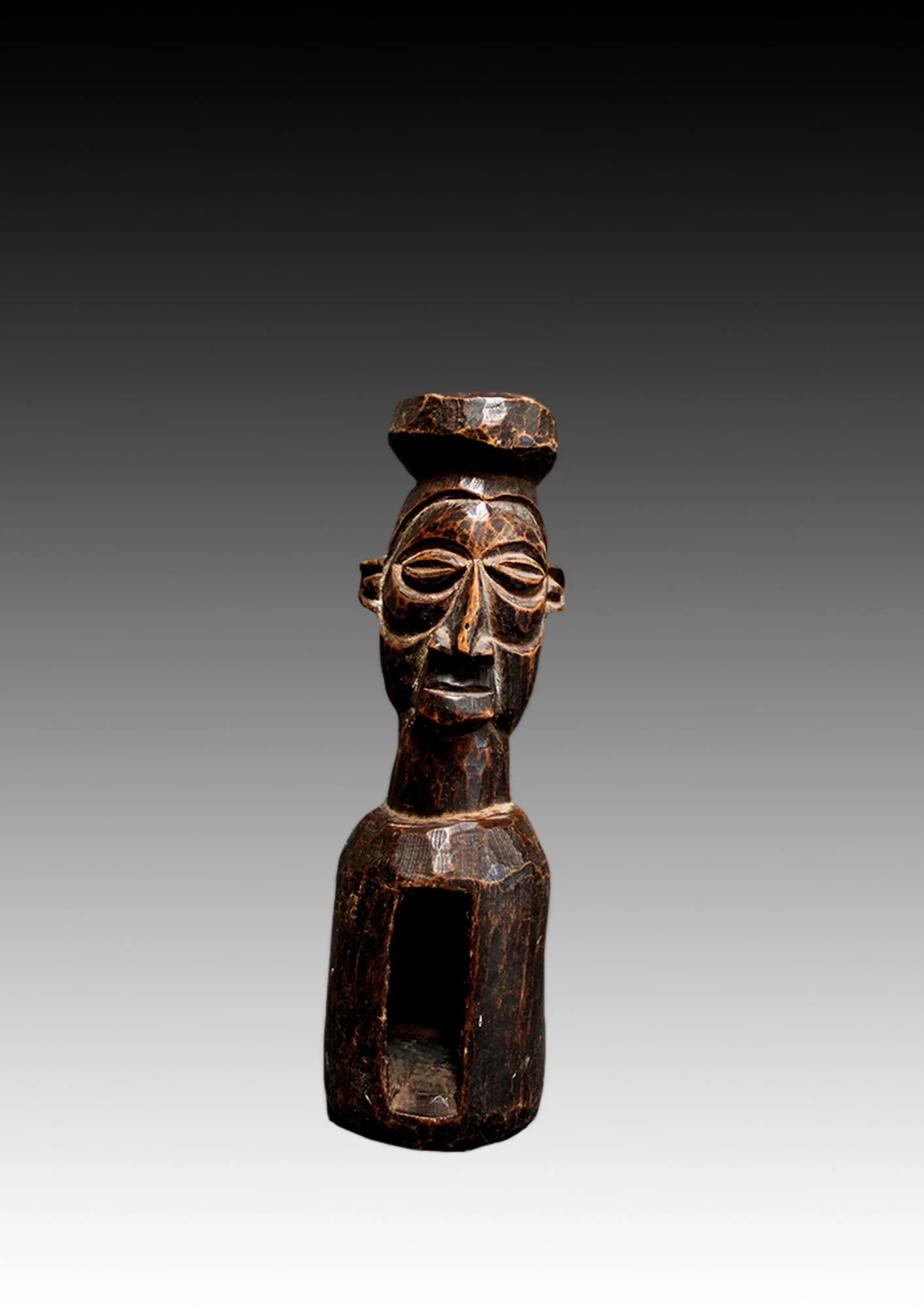 Yaka Slit-Drum, Democratic Republic of Congo.  www.gallerytribalart.com