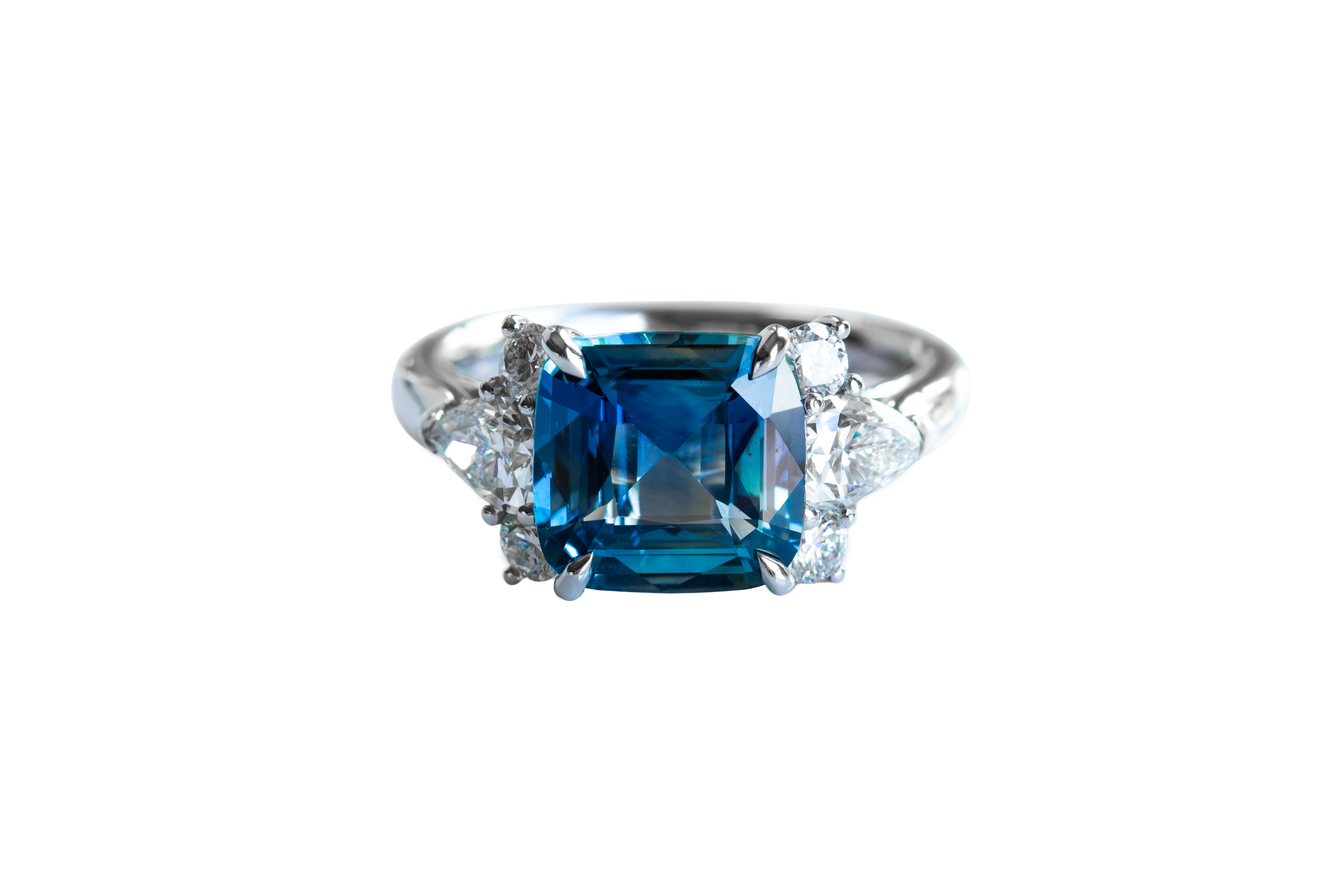 Ocean-Blue Sapphire & Diamond Ring