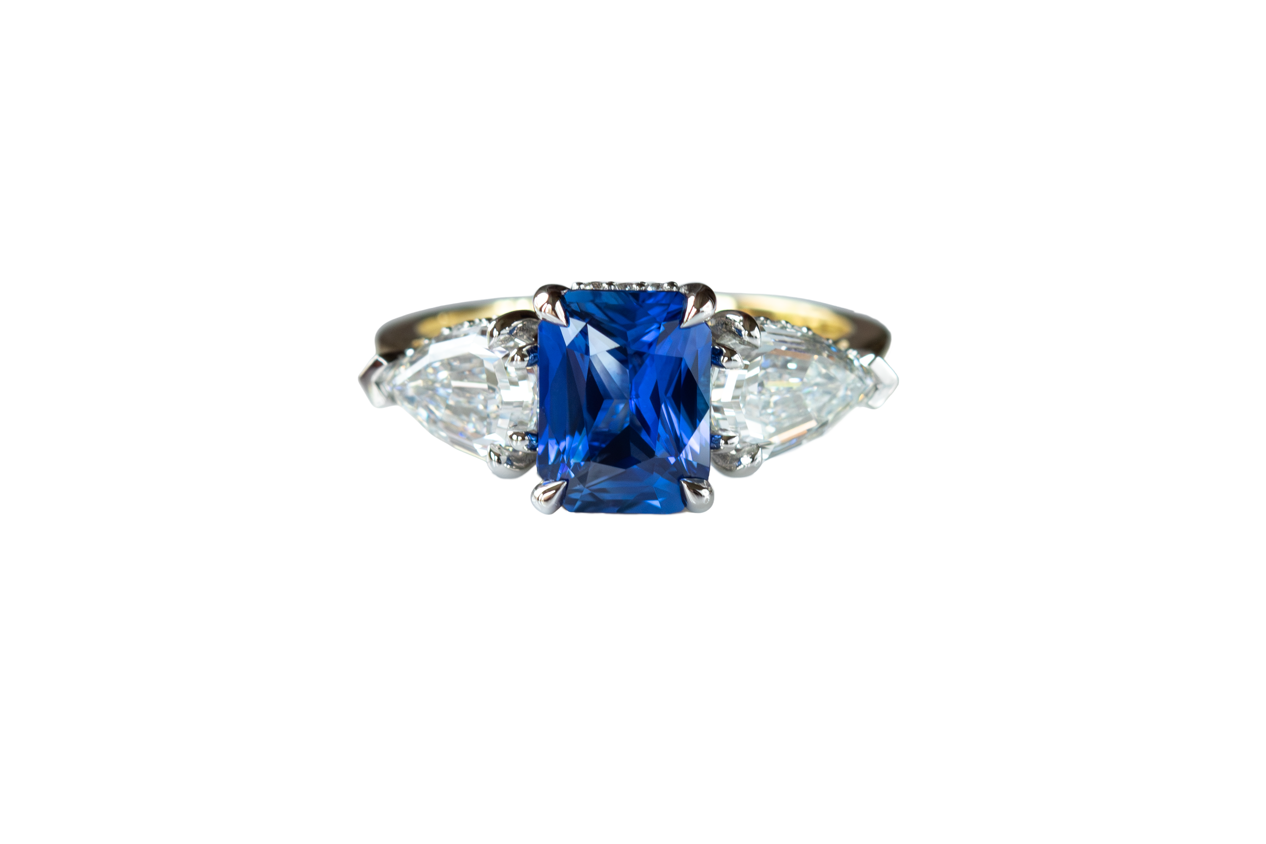 Ceylon Sapphire & Diamond Ring