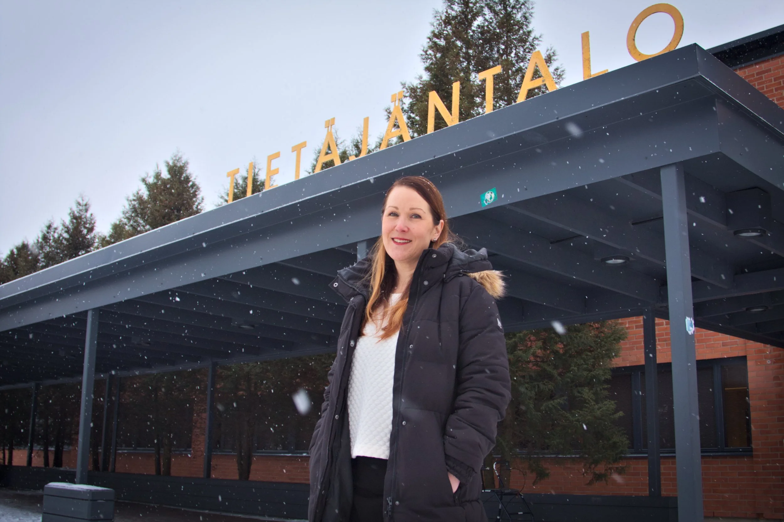 Kalenterijudon taituri - Lotta Häkämies rakastaa yrittäjyyden hetkistä menoa sekä vapautta hypätä vaikka viikoksi Rukalle, töitä unohtamatta
