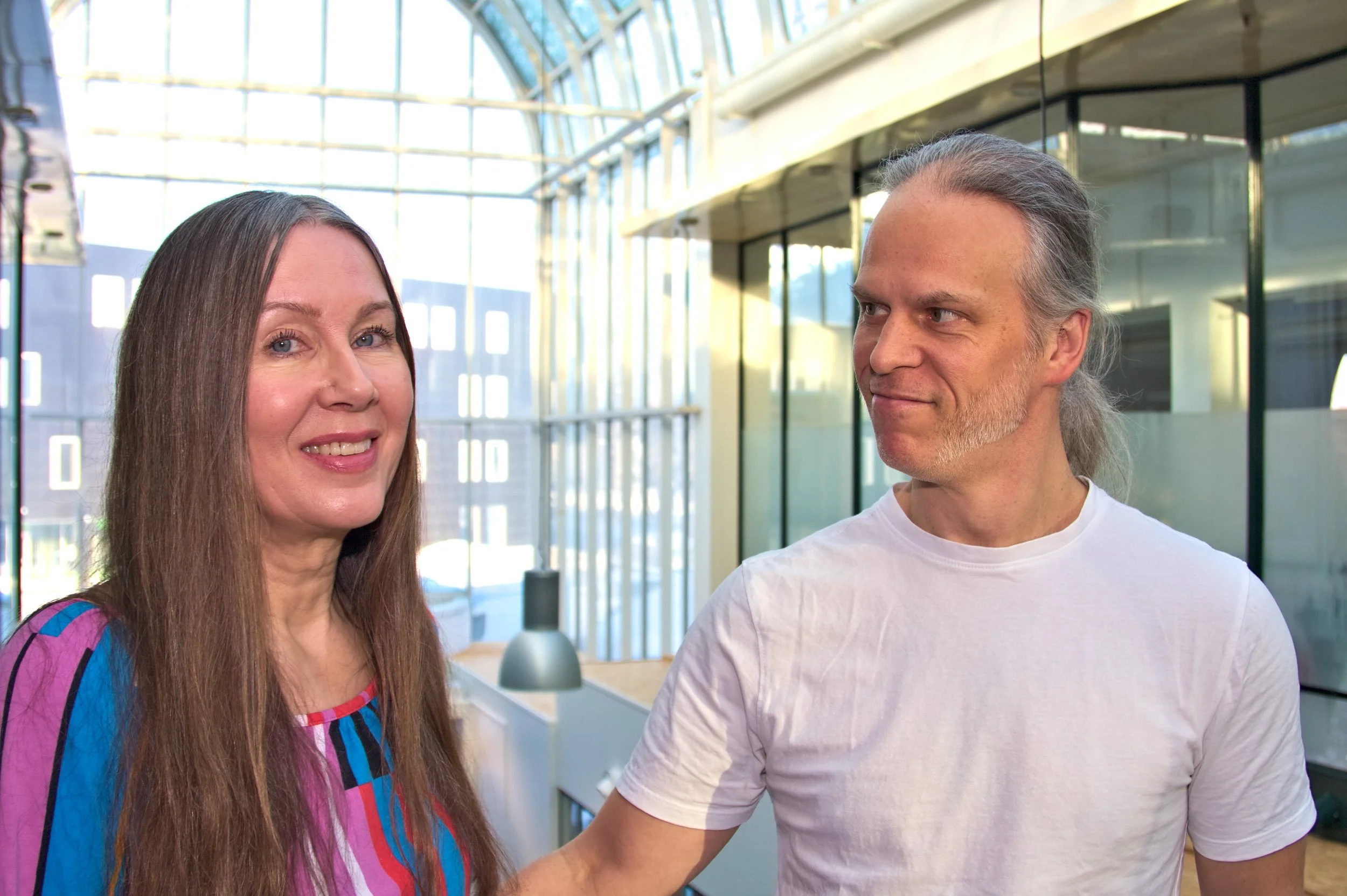 “Täällä kaikki toimii”– Kuuttisaimaan yrittäjät Mirka Seitsonen ja Robert Light löysivät Imatralta turvasataman