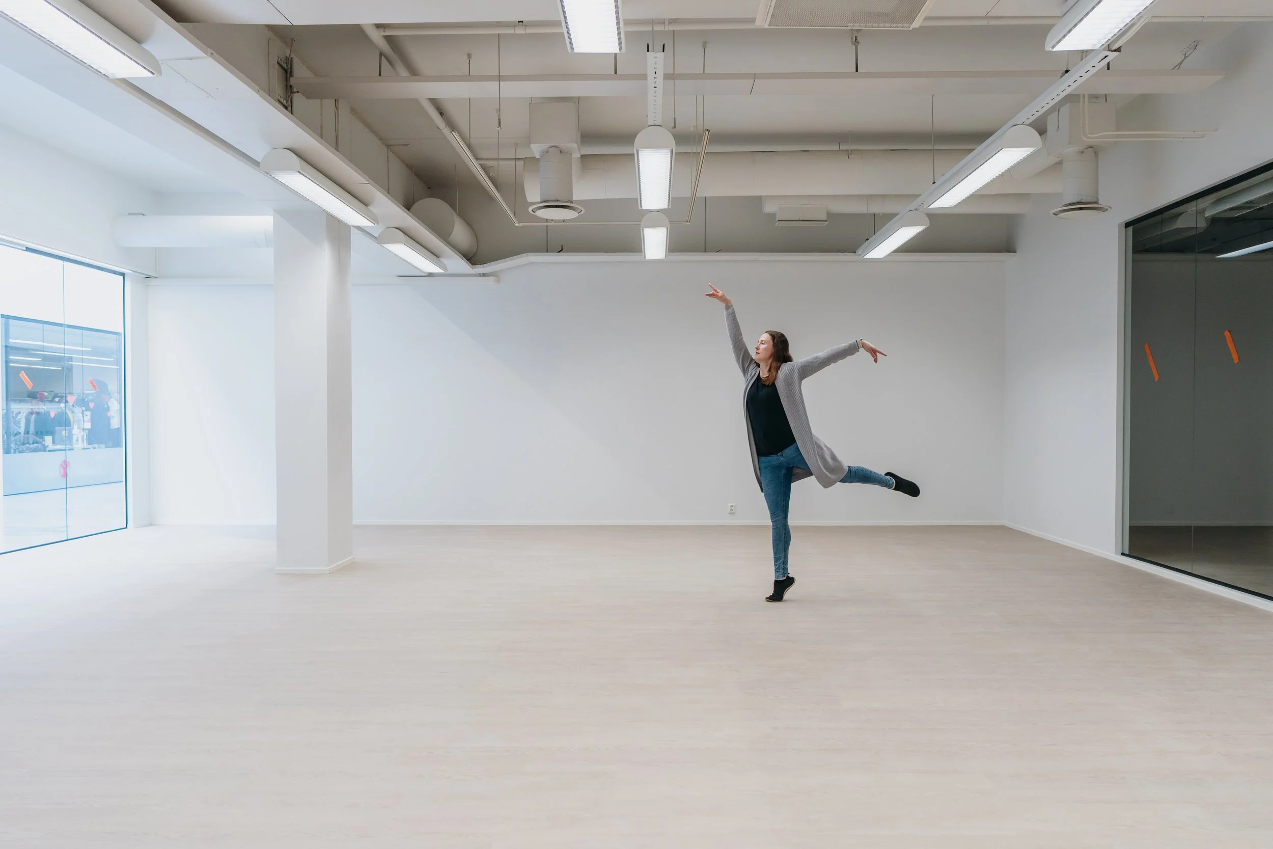 ”Tällaista paikkaa olisin itse kaivannut” – Anne-Mari Sainion unelmasta syntyi Mansikkapaikassa aloittava lastentarvikeliike Bonnette