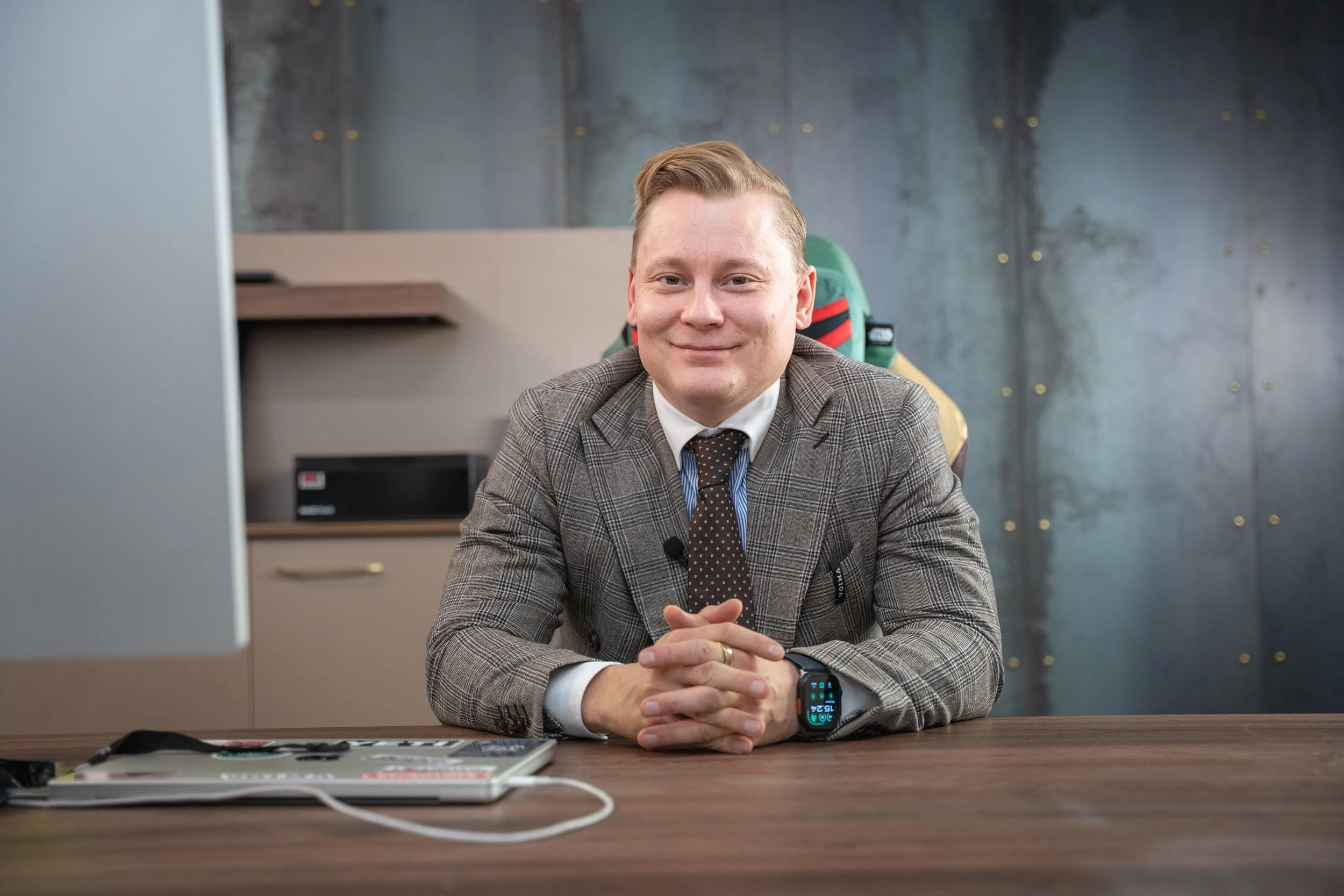 Unohda paperiraha – Voima Goldin perustaja Marko Viinikka näkee kullassa kestävän arvonsäilyttäjän