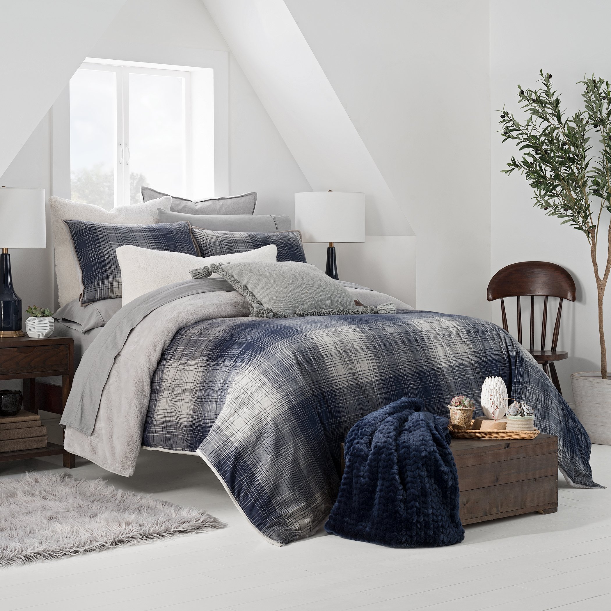 UGG_2018_BBB_Redding_Navy Plaid Gray_Reversible Comforter Set_Lif_LowRes_a.jpg