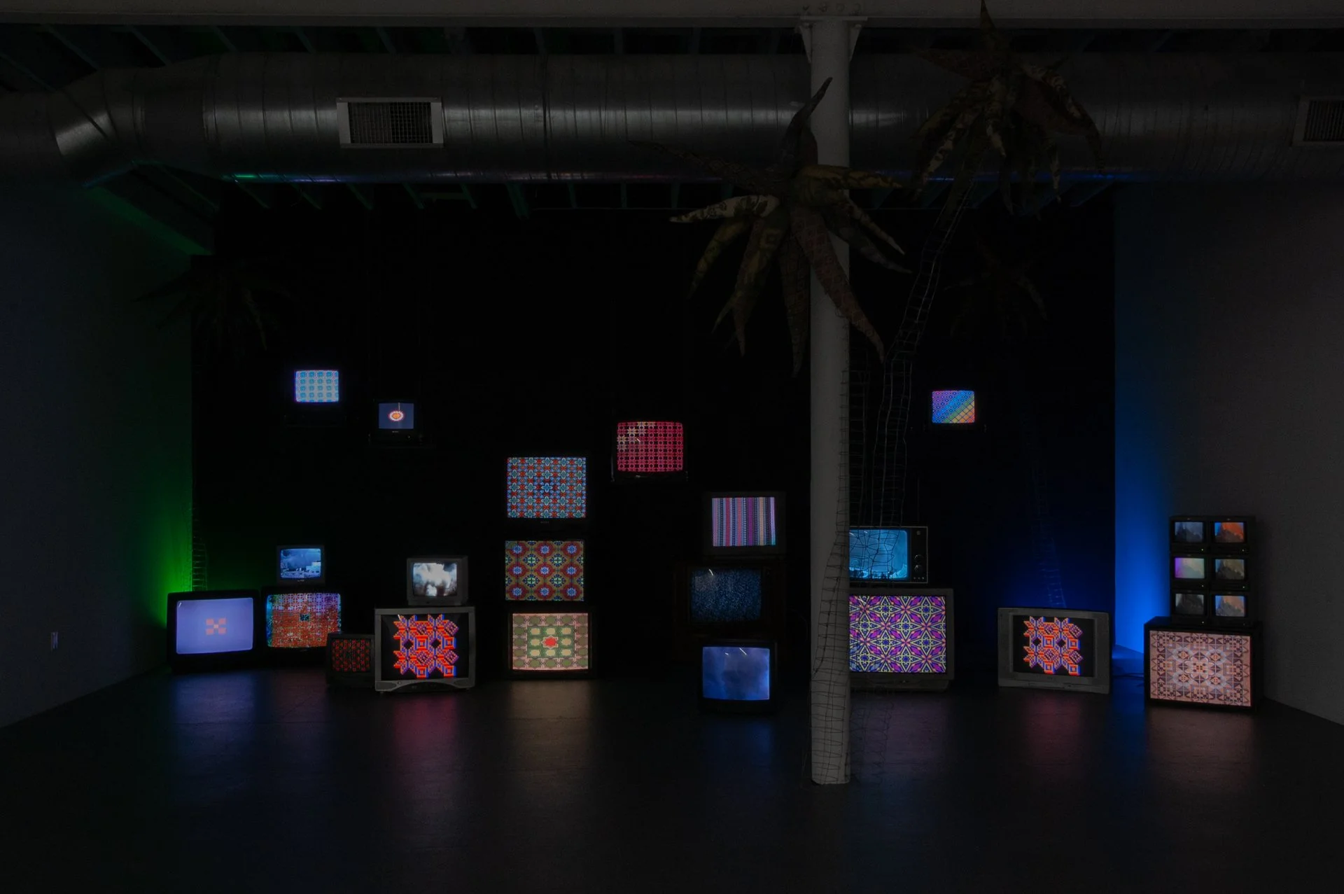 LuminaryKikiWeb-01.jpg