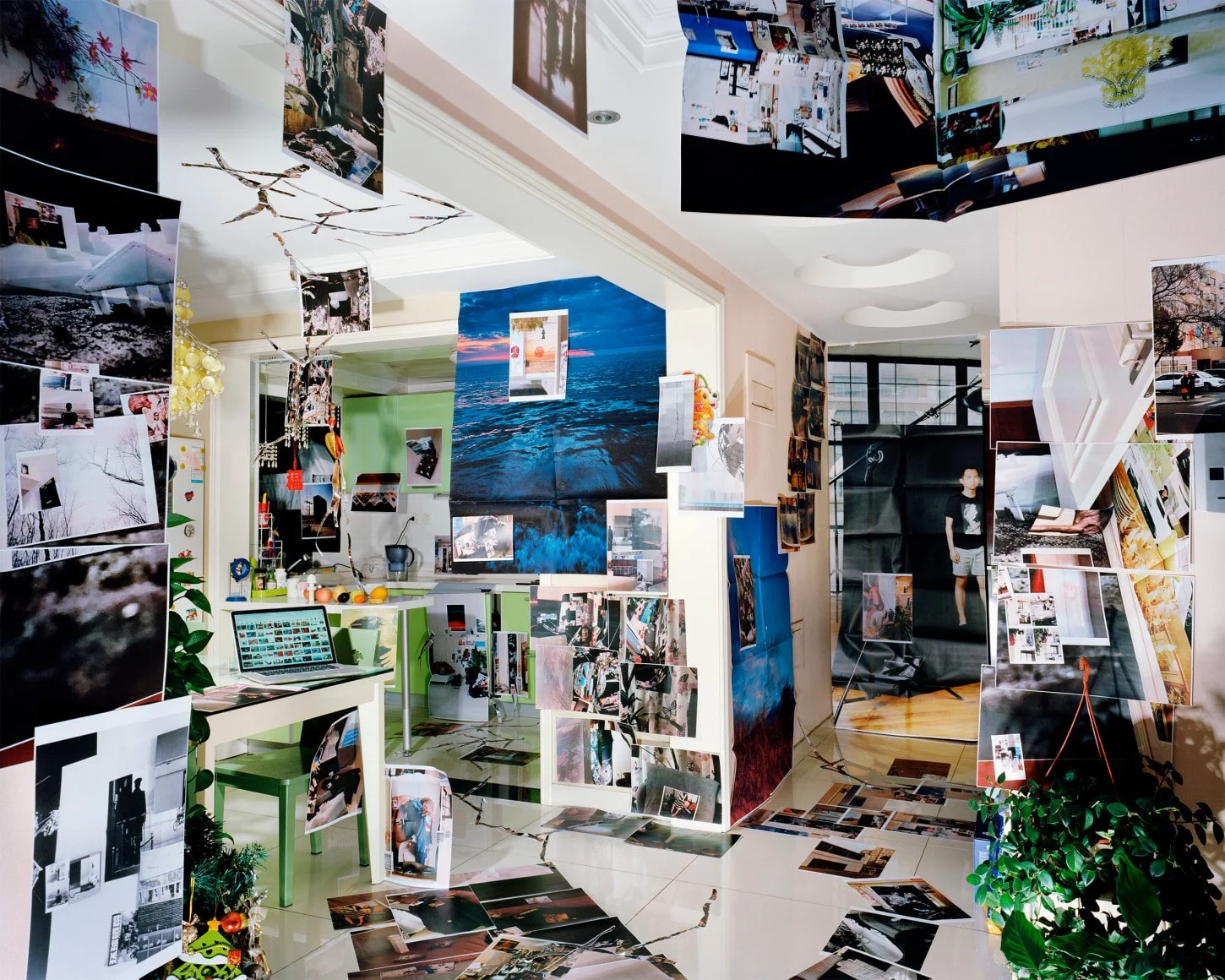 Guanyu Xu_Worlds within Worlds.jpeg