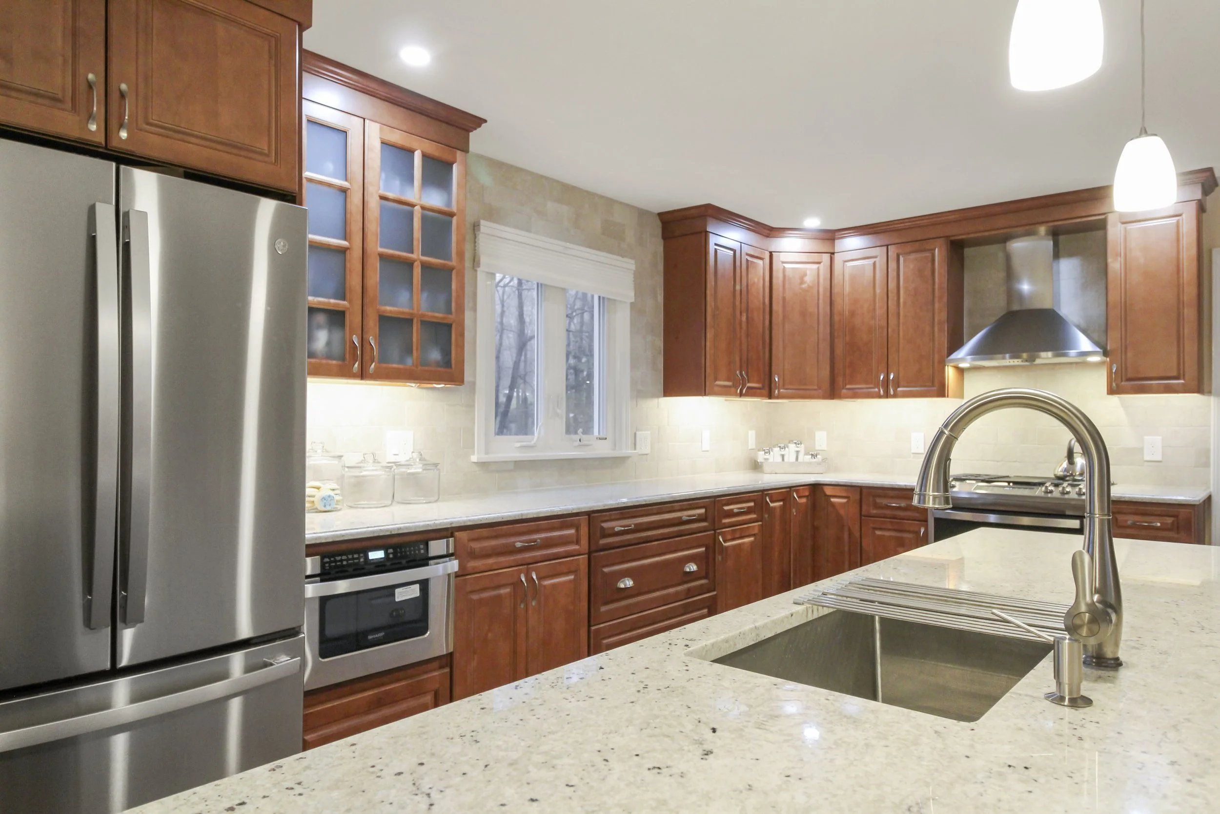2025 Kitchen Trends in Fairfield County: From Hidden Pantries to Mixed Metal Finishes