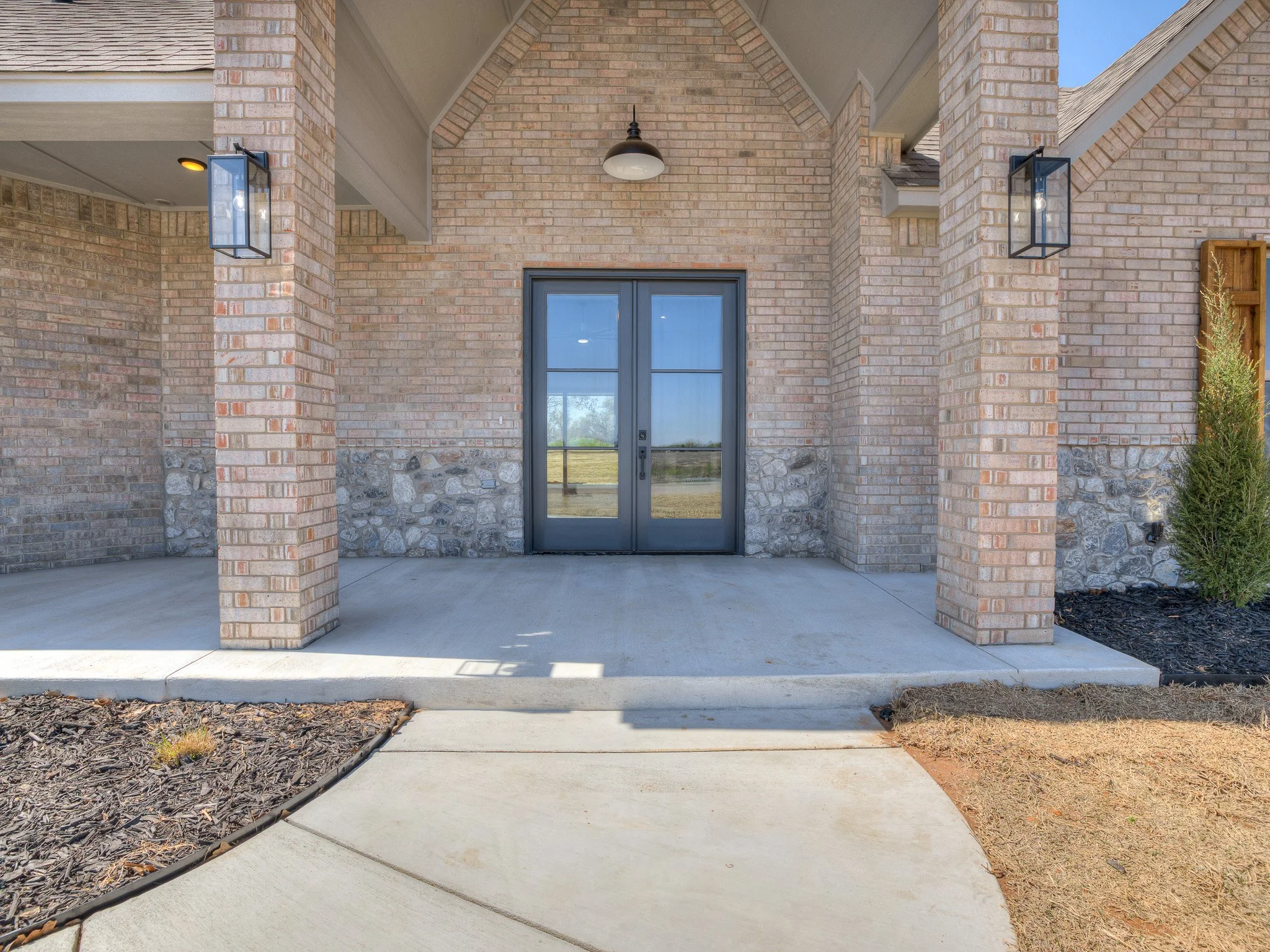 1157 Trunci Way-9.jpg