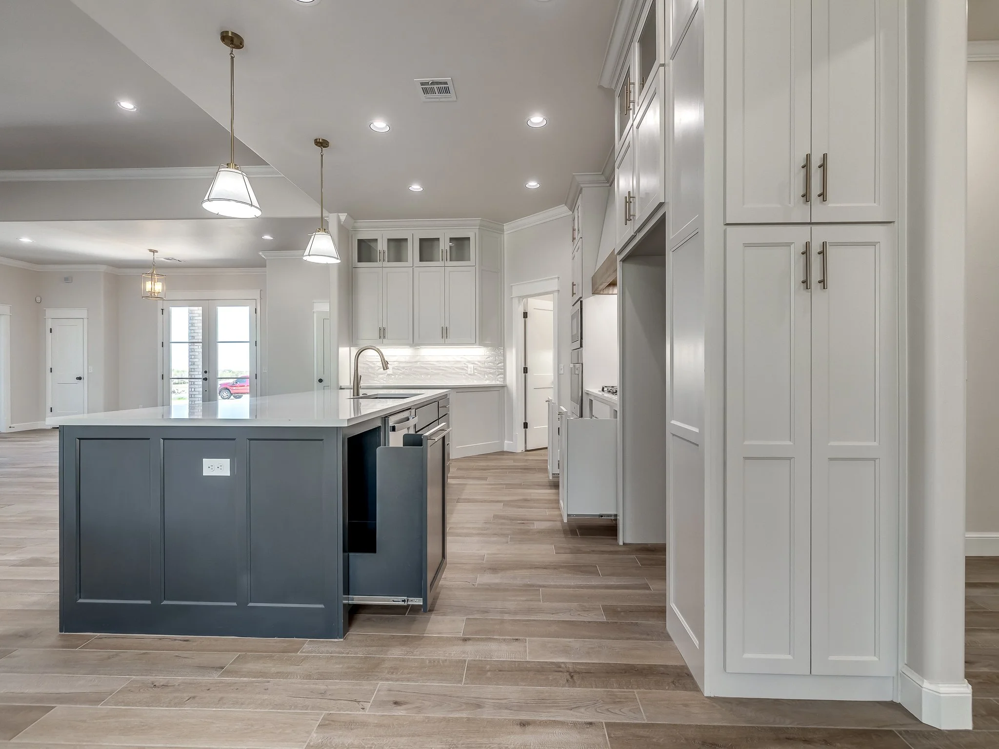 1157 Trunci Way-30.jpg
