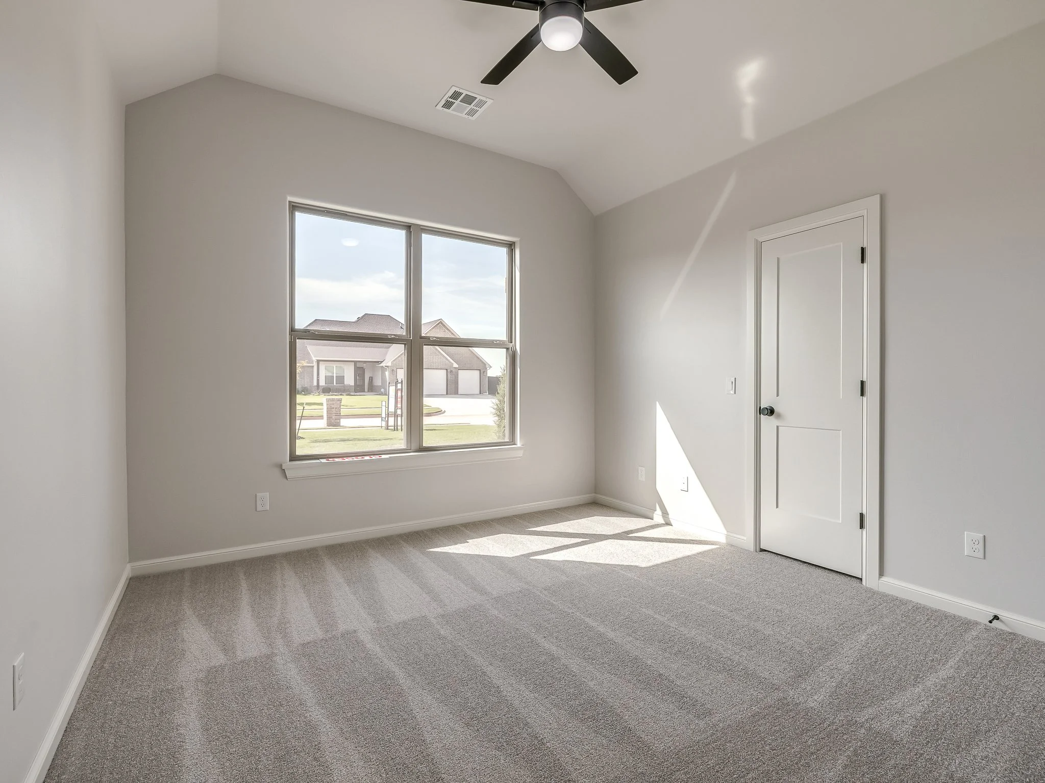 2237 W Cole Dr-62.jpg