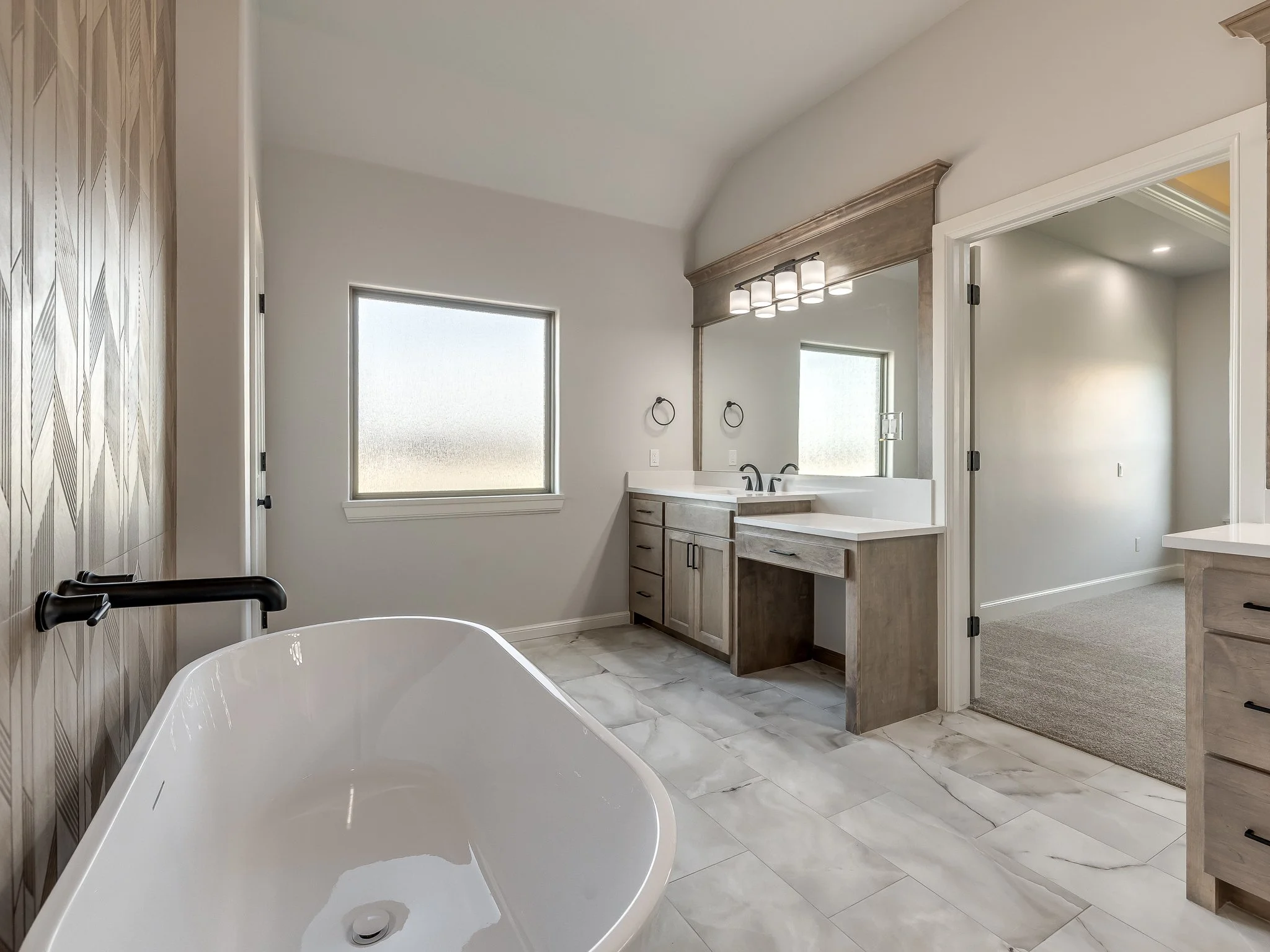 2237 W Cole Dr-44.jpg