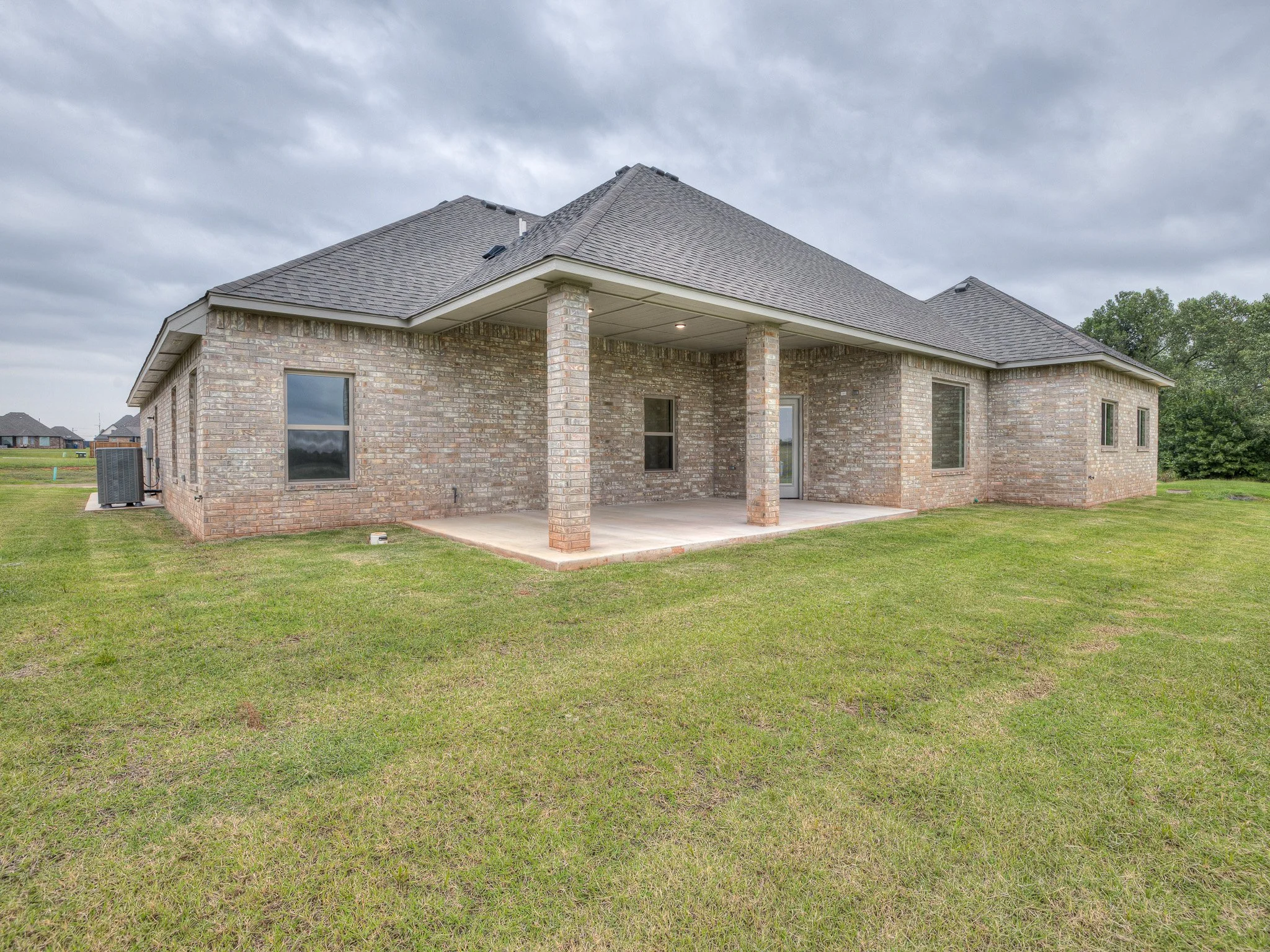 2114 W Cole Dr-62.jpg
