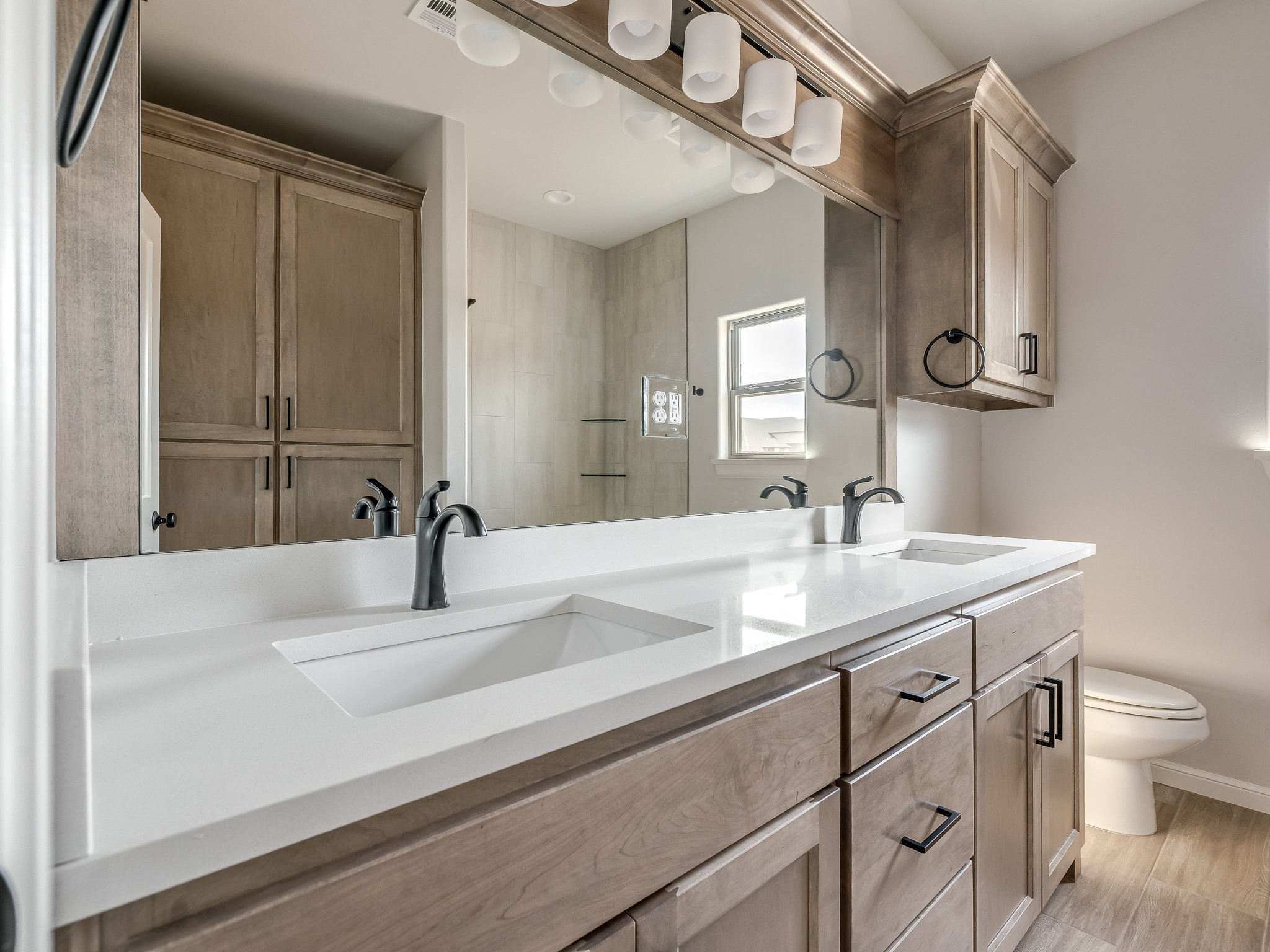 2237 W Cole Dr-66.jpg