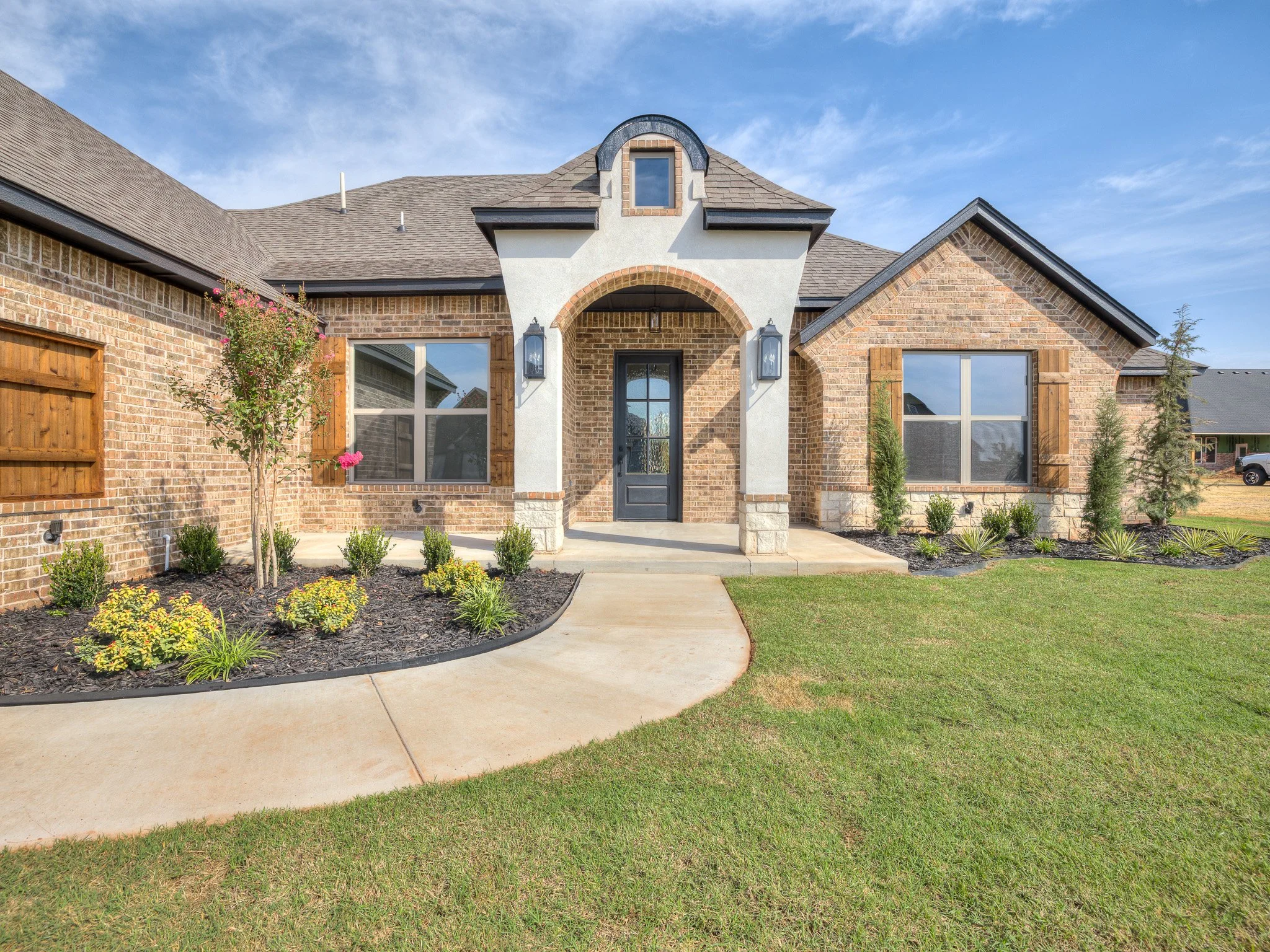 2237 W Cole Dr-9.jpg