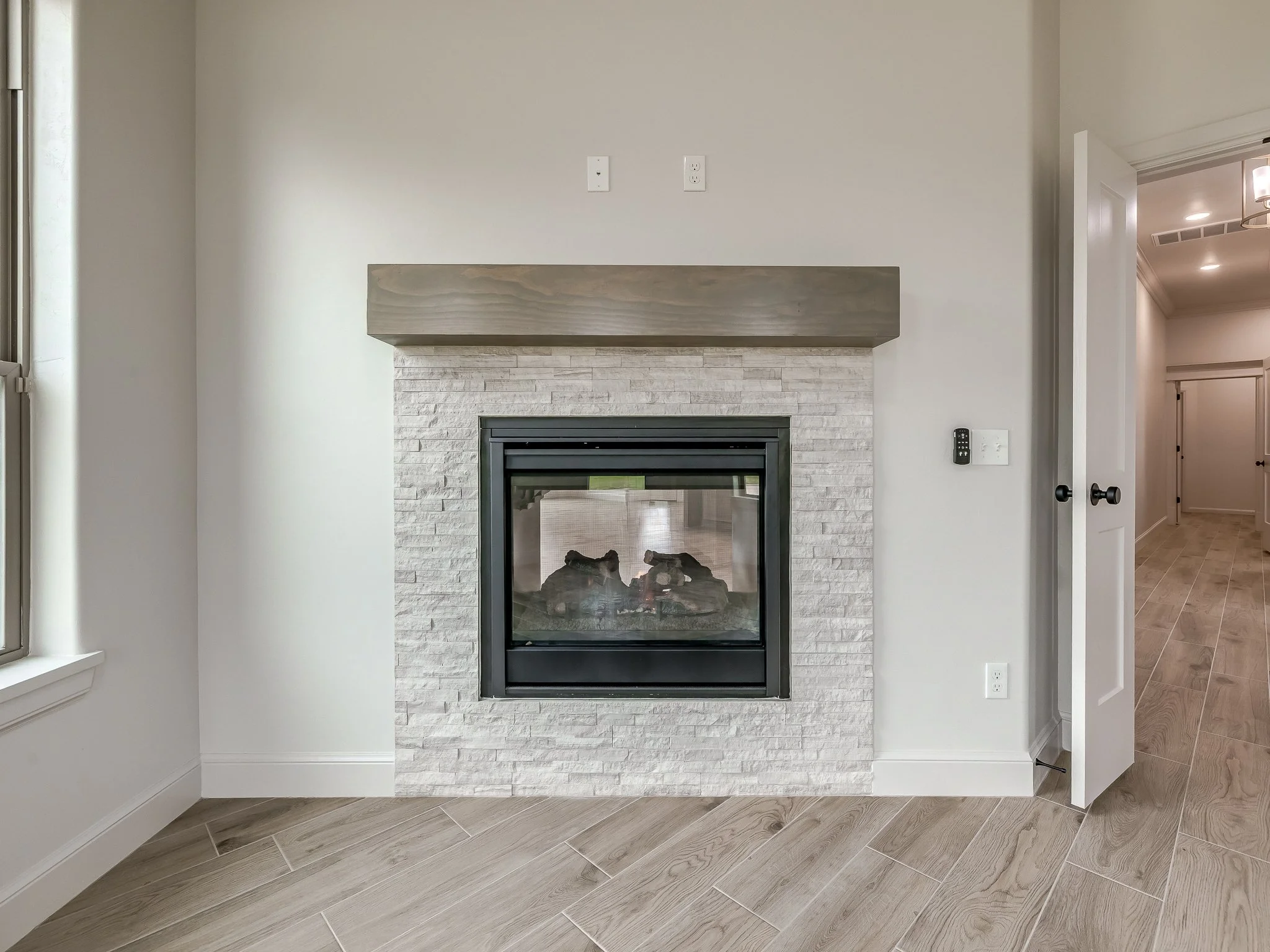 2114 W Cole Dr-49.jpg