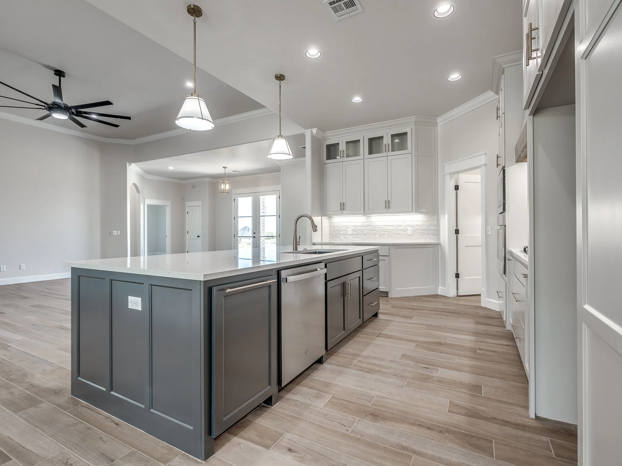 1157 Trunci Way-25.jpg