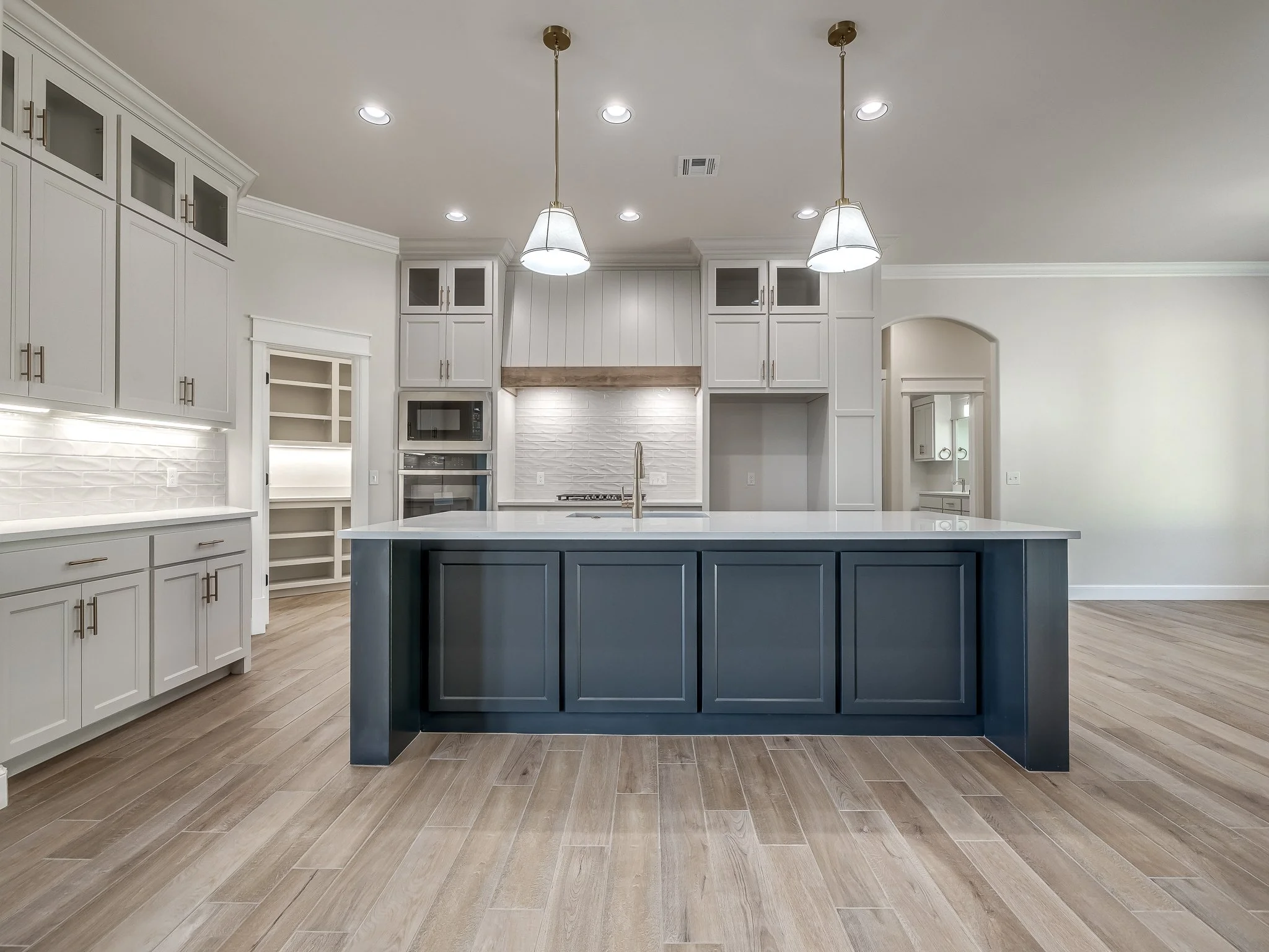 1157 Trunci Way-22.jpg