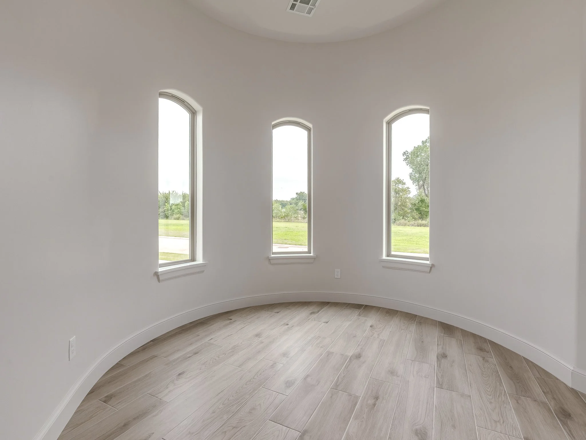 2114 W Cole Dr-47.jpg