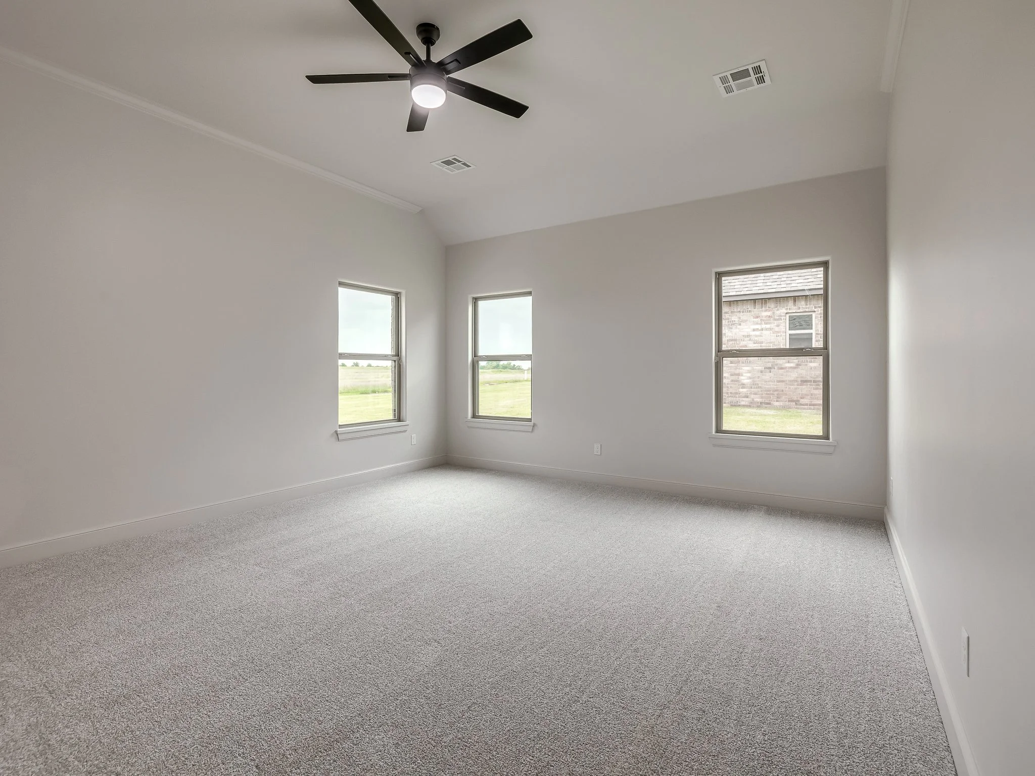 2114 W Cole Dr-30.jpg