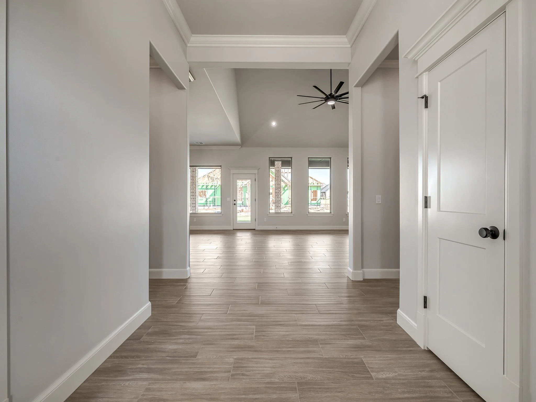 2237 W Cole Dr-12.jpg