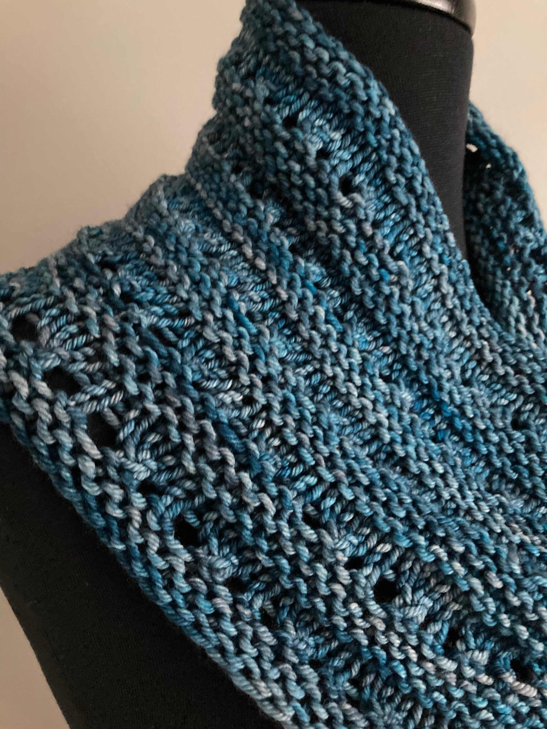 https://i.etsystatic.com/6627965/r/il/944904/2714176614/il_fullxfull.2714176614_86c6.jpg
