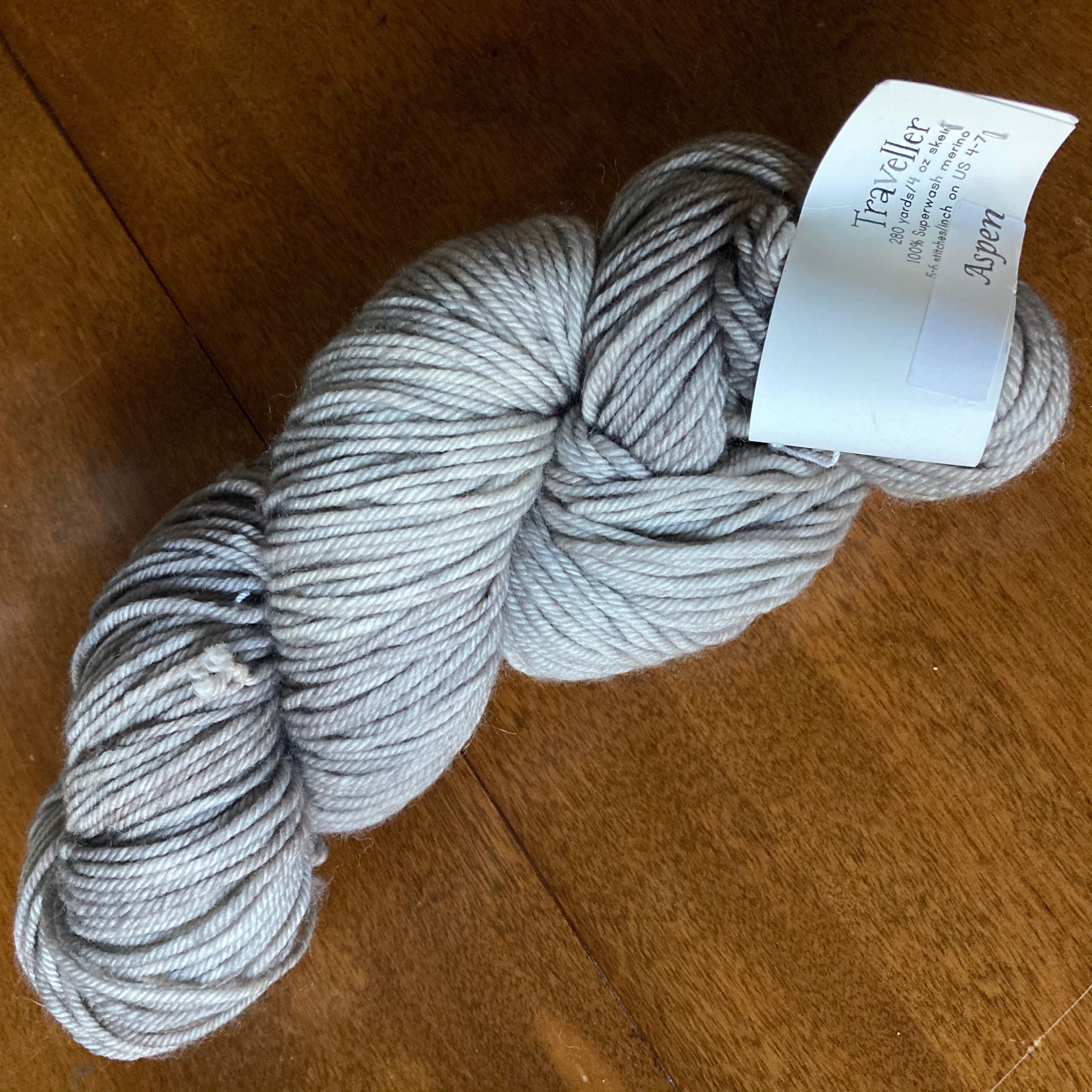 https://i.etsystatic.com/6627965/r/il/28e959/2714208422/il_fullxfull.2714208422_juli.jpg