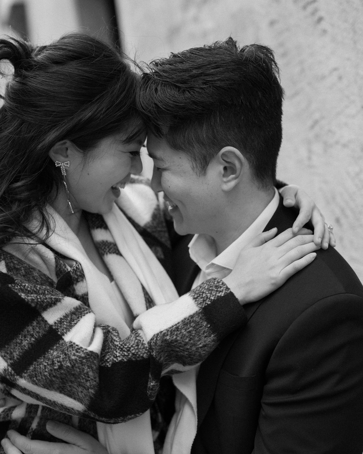 Impossible to pick just a few favorites to share, therefor I had to make a lil collage at the end!!! Another amazing engagement session in the books! ❤️