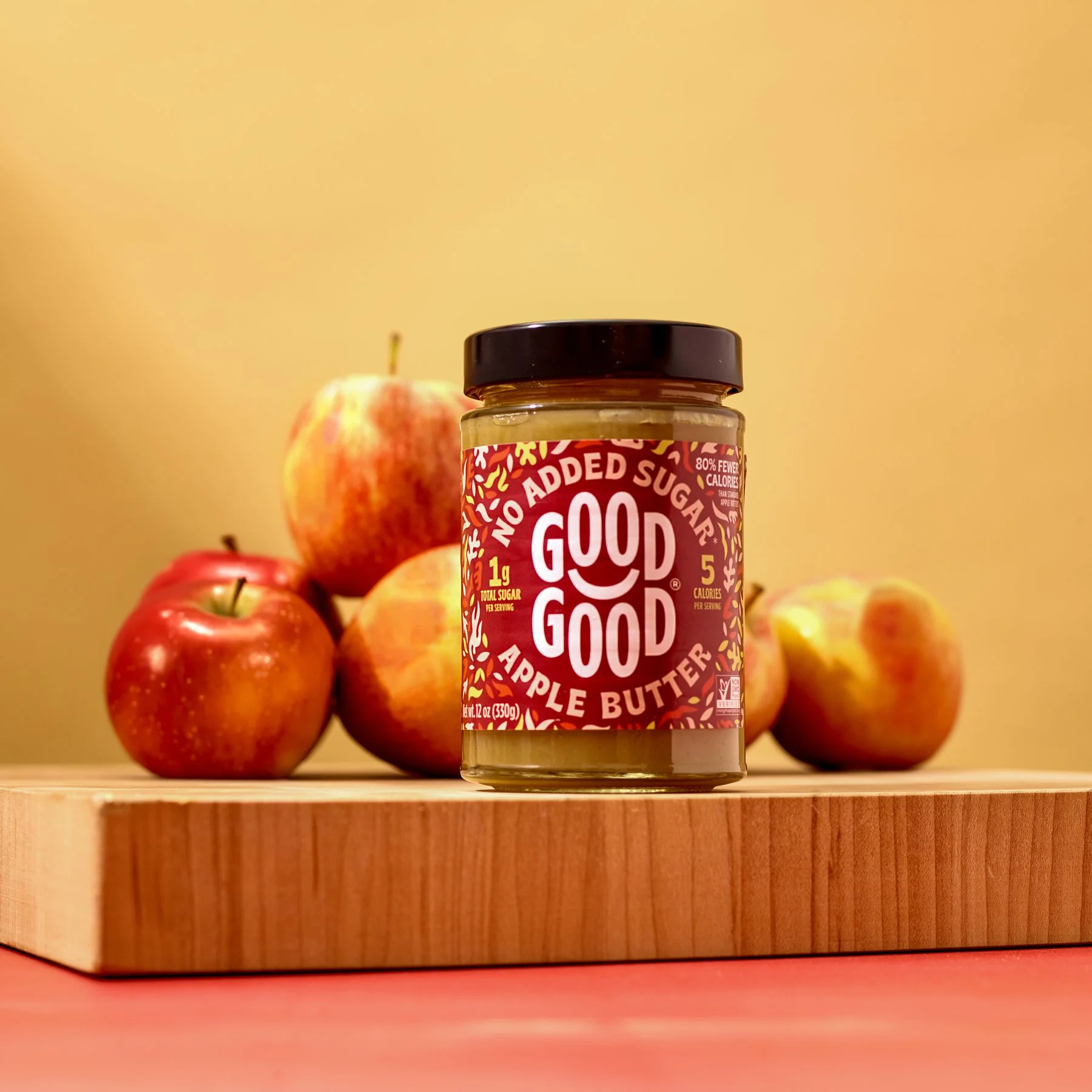 apple still life 2.JPG