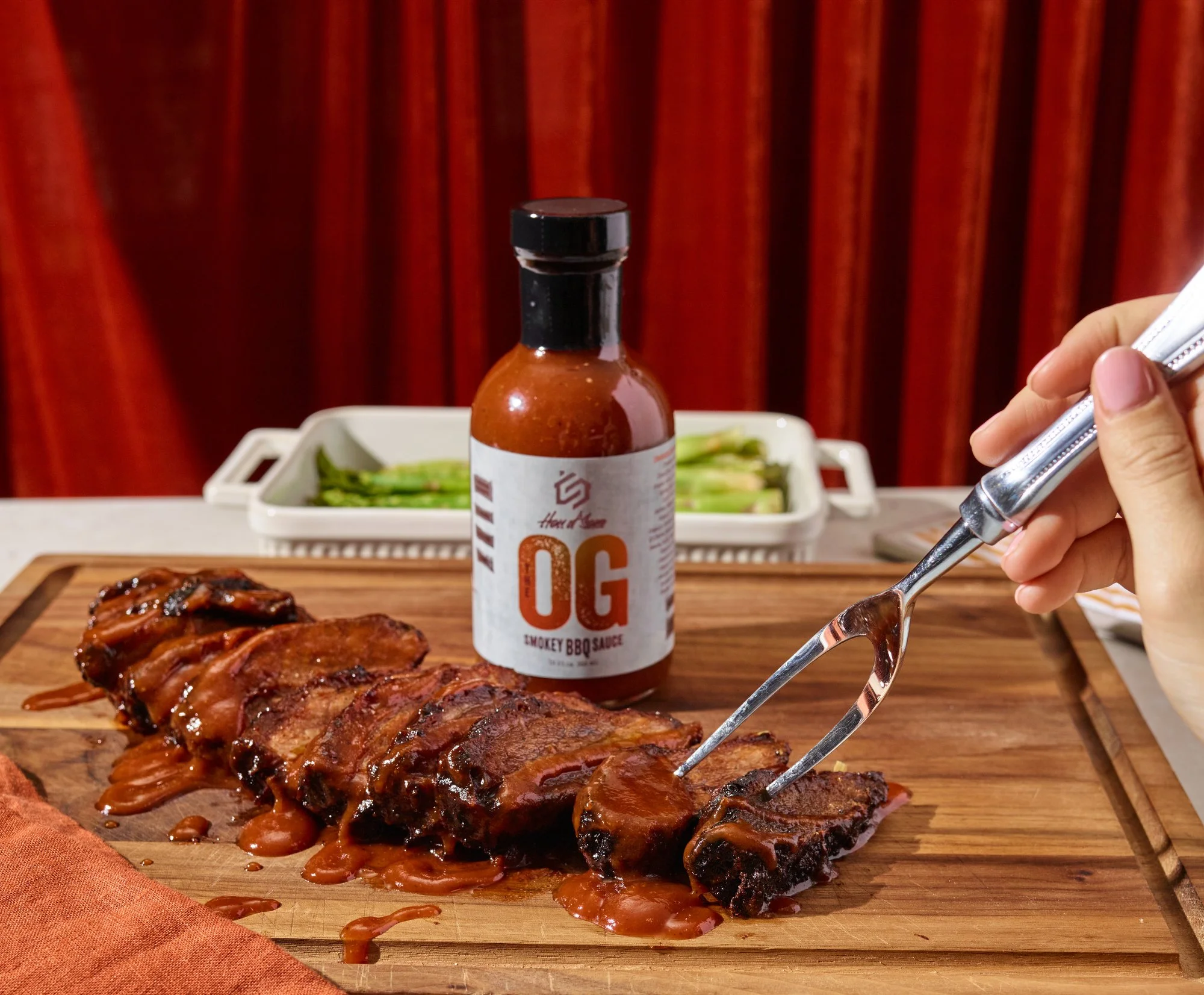 brisket sauce angle - 5003.JPG