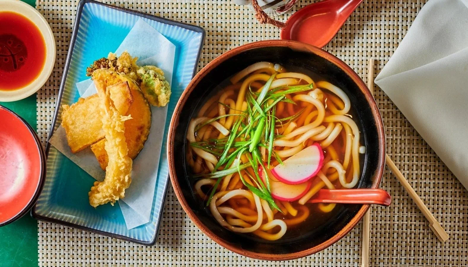 Food styling: udon noodle bowl with tempura