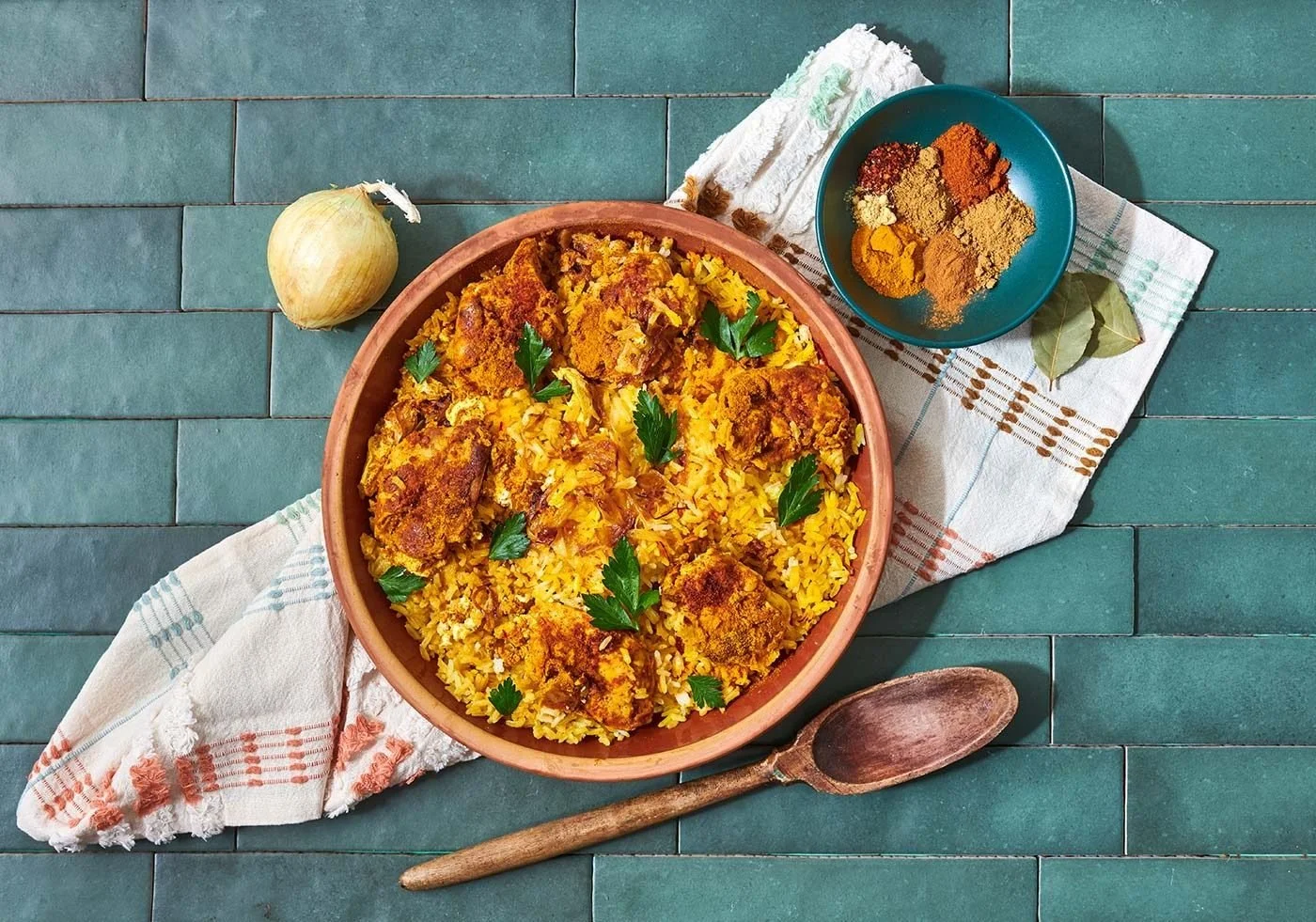 Food styling: chicken biryani in a clay pot