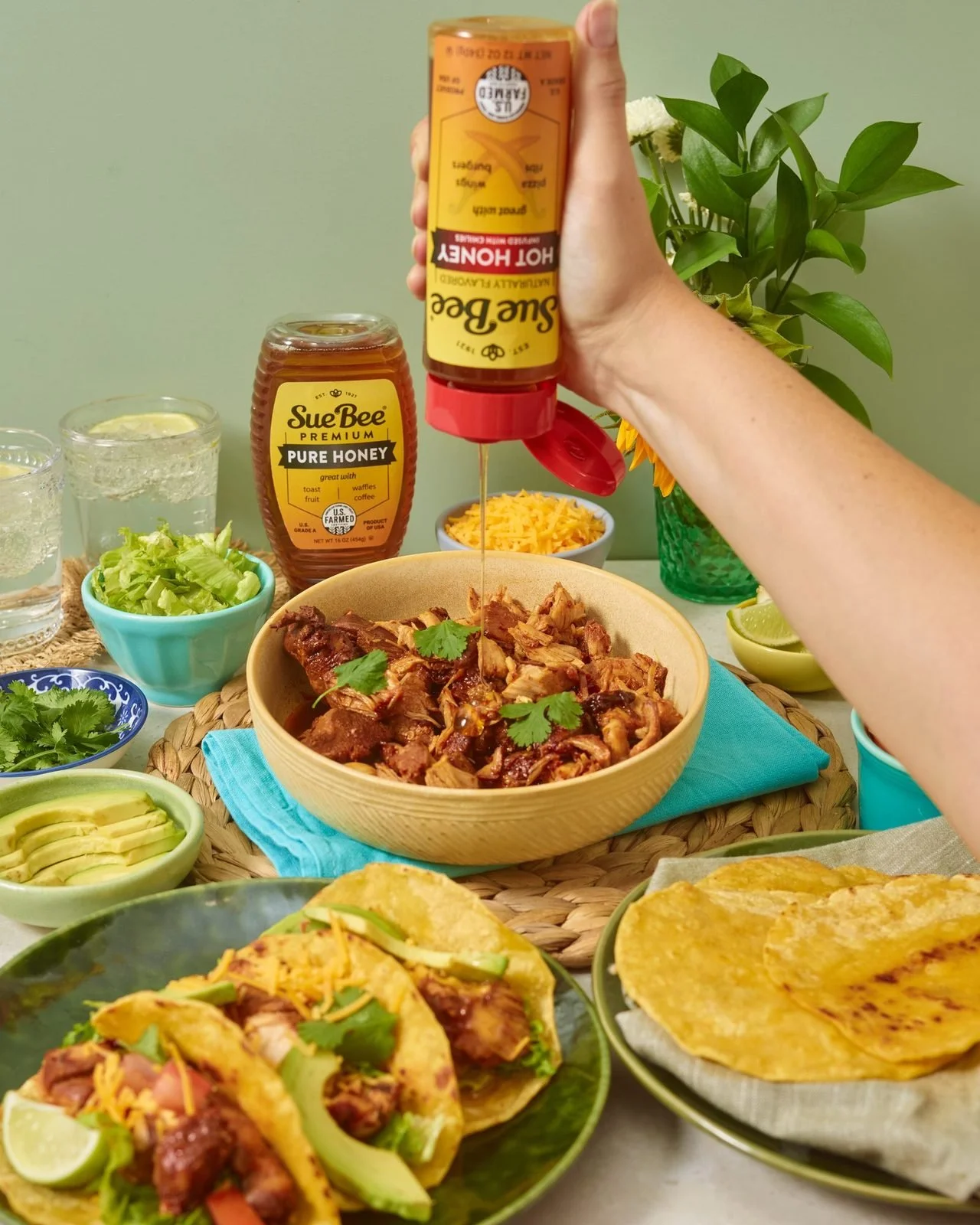 Food styling: chipotle chicken tacos