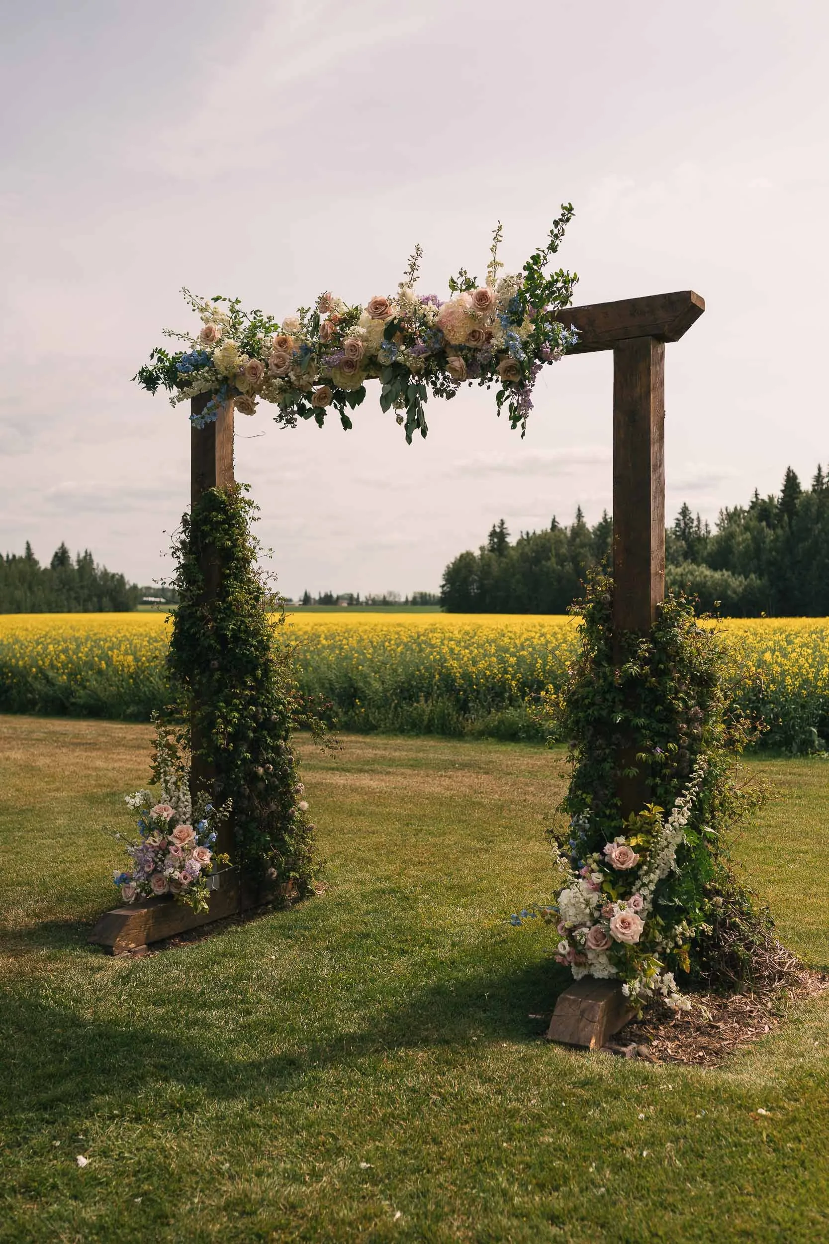 black-barn-alberta-wedding-venue-ceremony-8.jpg